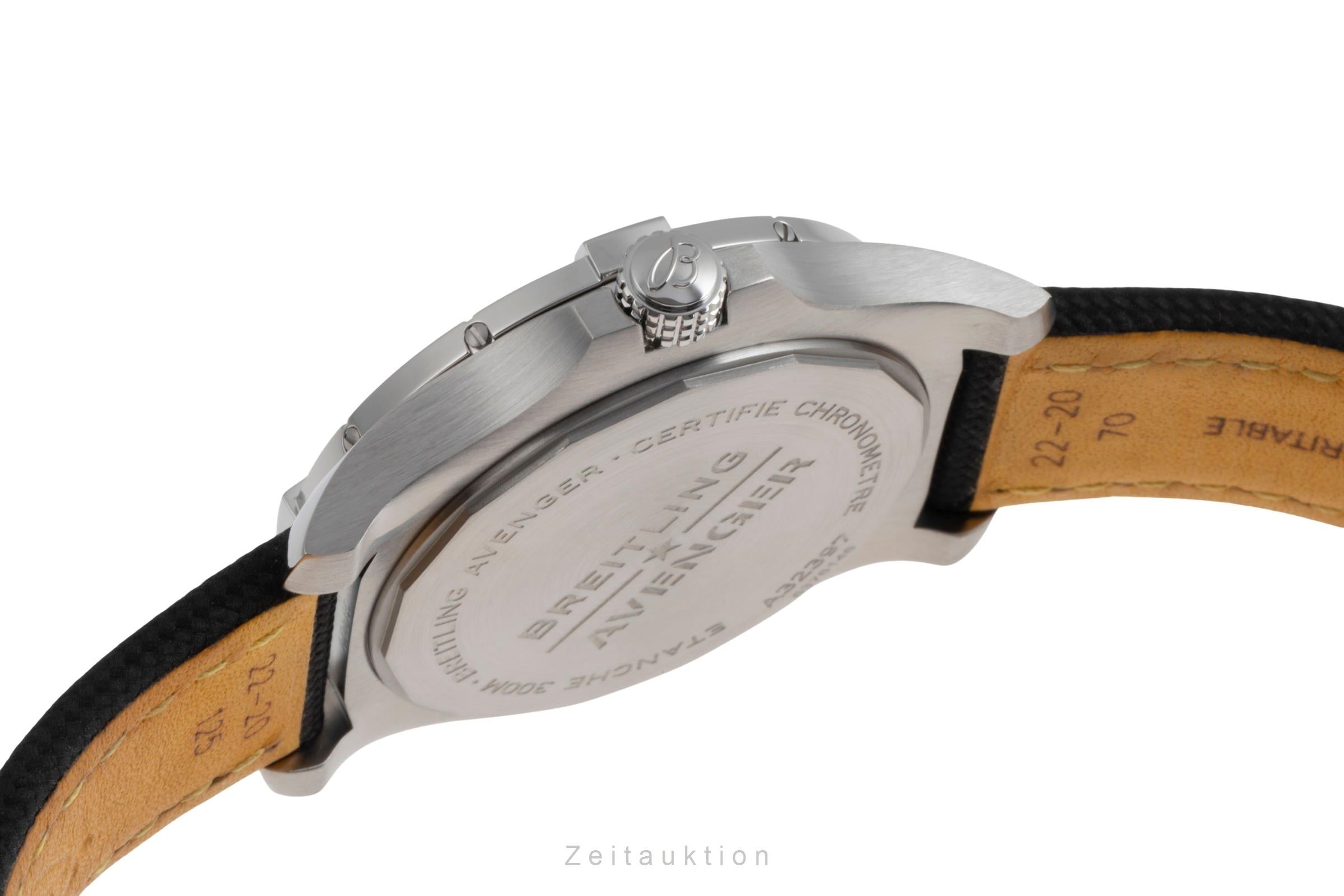 Breitling Avenger II GMT steel automatic men's watch A32397101A1X1  [2505626]