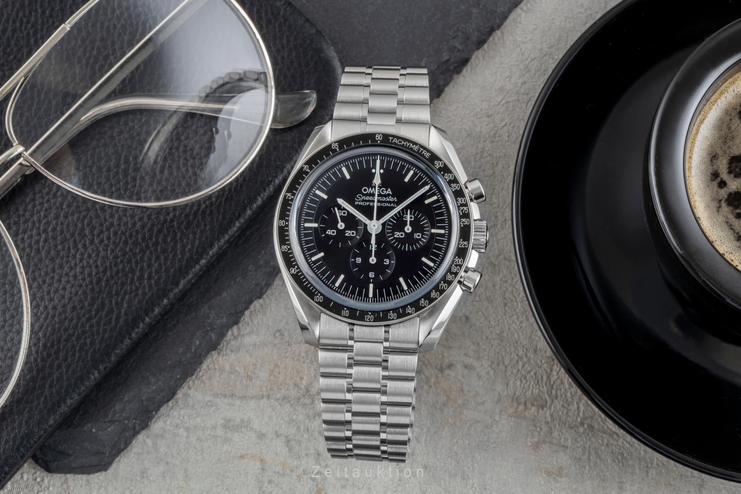 Omega Speedmaster Moonwatch chronograph steel manual winding men's watch 310.30.42.50.01.002 LP: 8700EUR  [2505804]