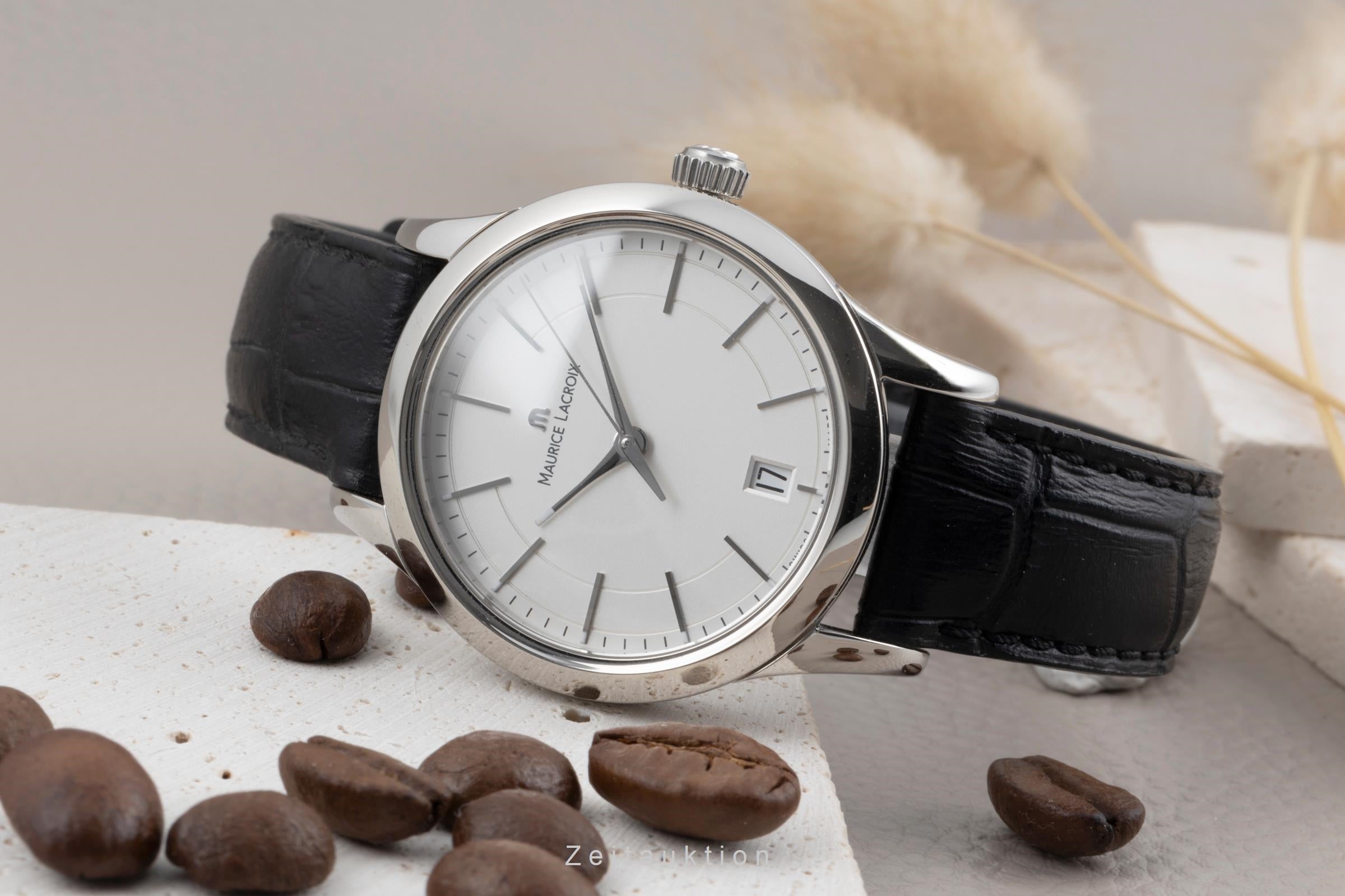 Maurice Lacroix Les Classiques acier quartz montre pour femmes LC1026-SS001-130  [2505819]