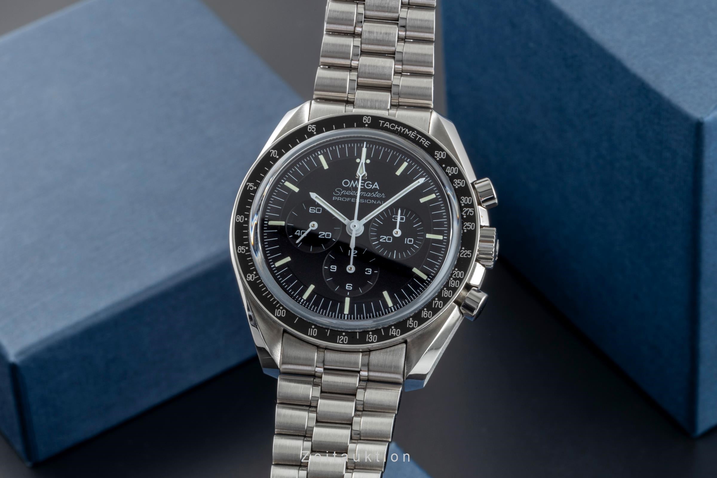 Omega Speedmaster Moonwatch chronograph steel manual winding men's watch 310.30.42.50.01.002 LP: 8700EUR  [2505839]