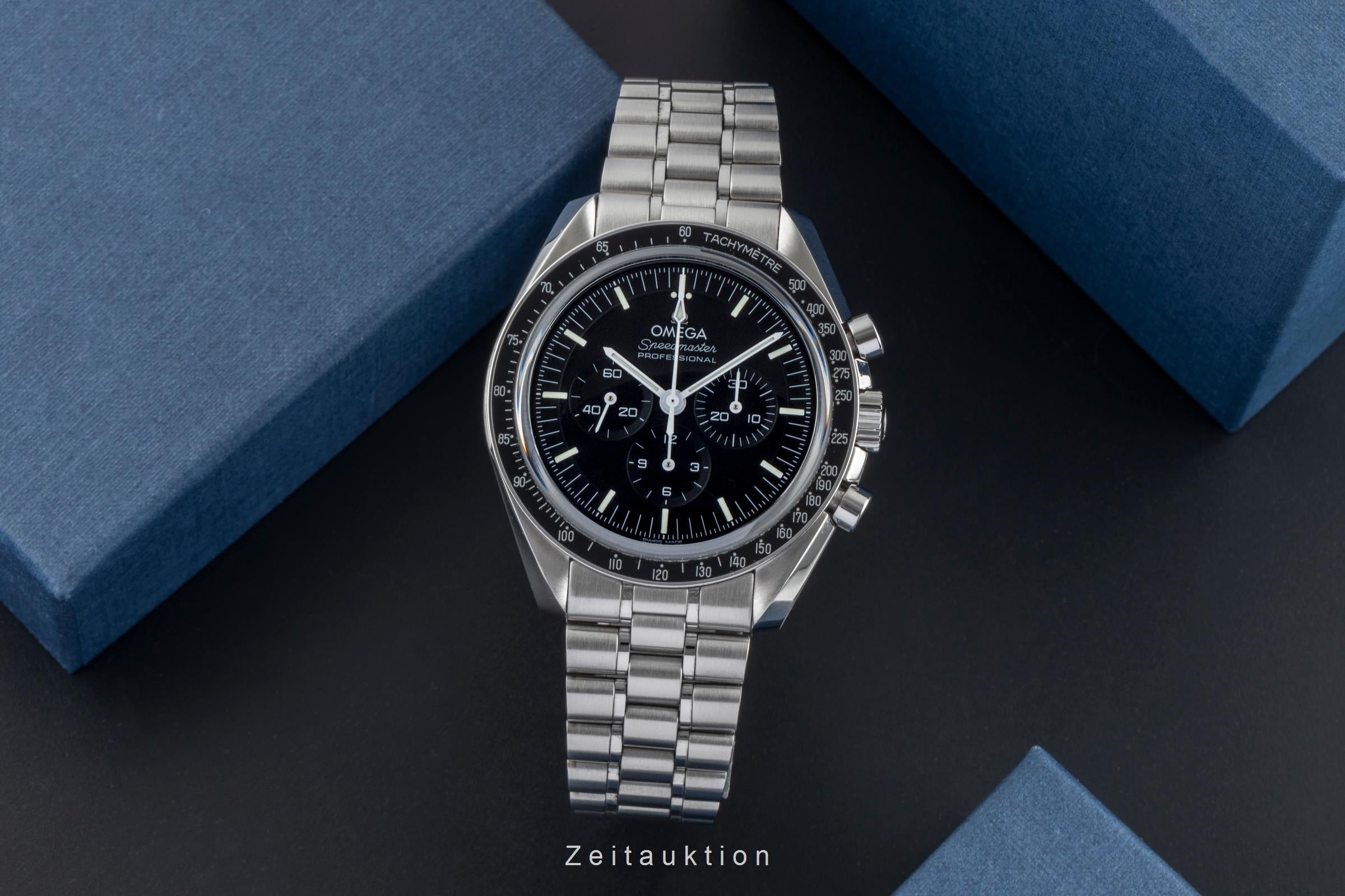 Omega Speedmaster Moonwatch chronograph steel manual winding men's watch 310.30.42.50.01.002 LP: 8700EUR  [2505839]