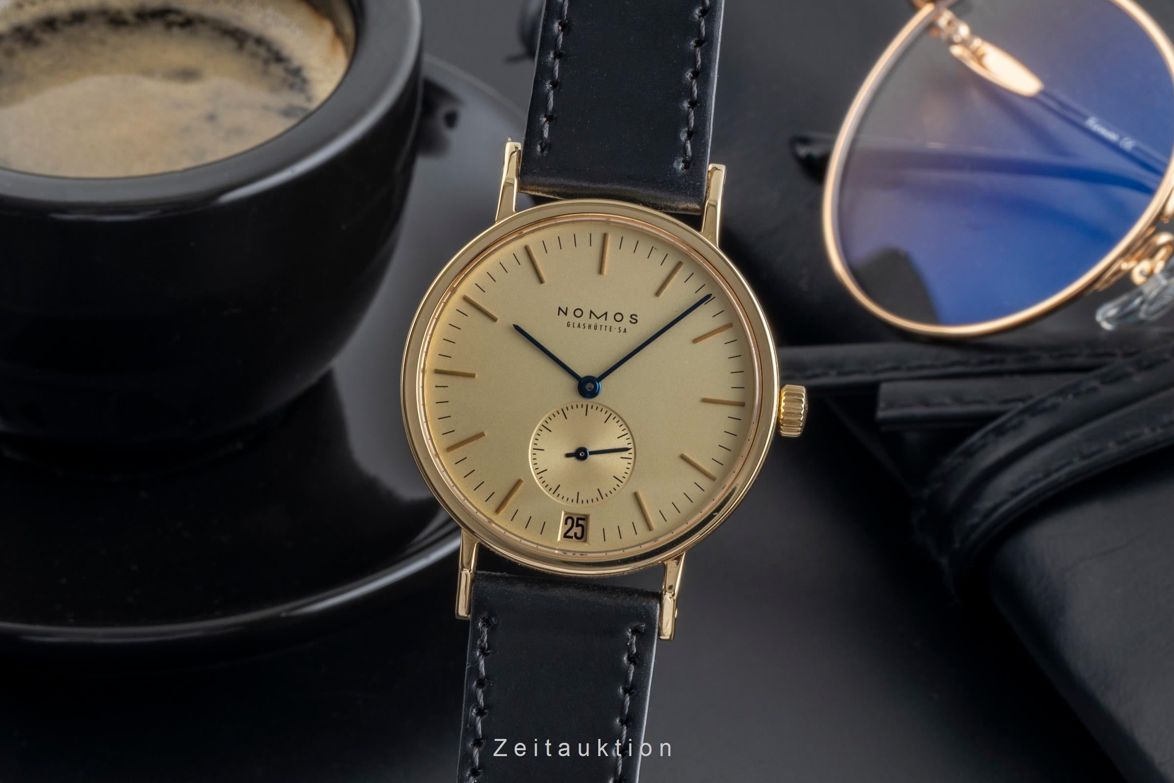 Nomos Tangente 18k (0,750) Gold Intex Datum Handaufzug Herrenuhr Gold Dial  [2505847]