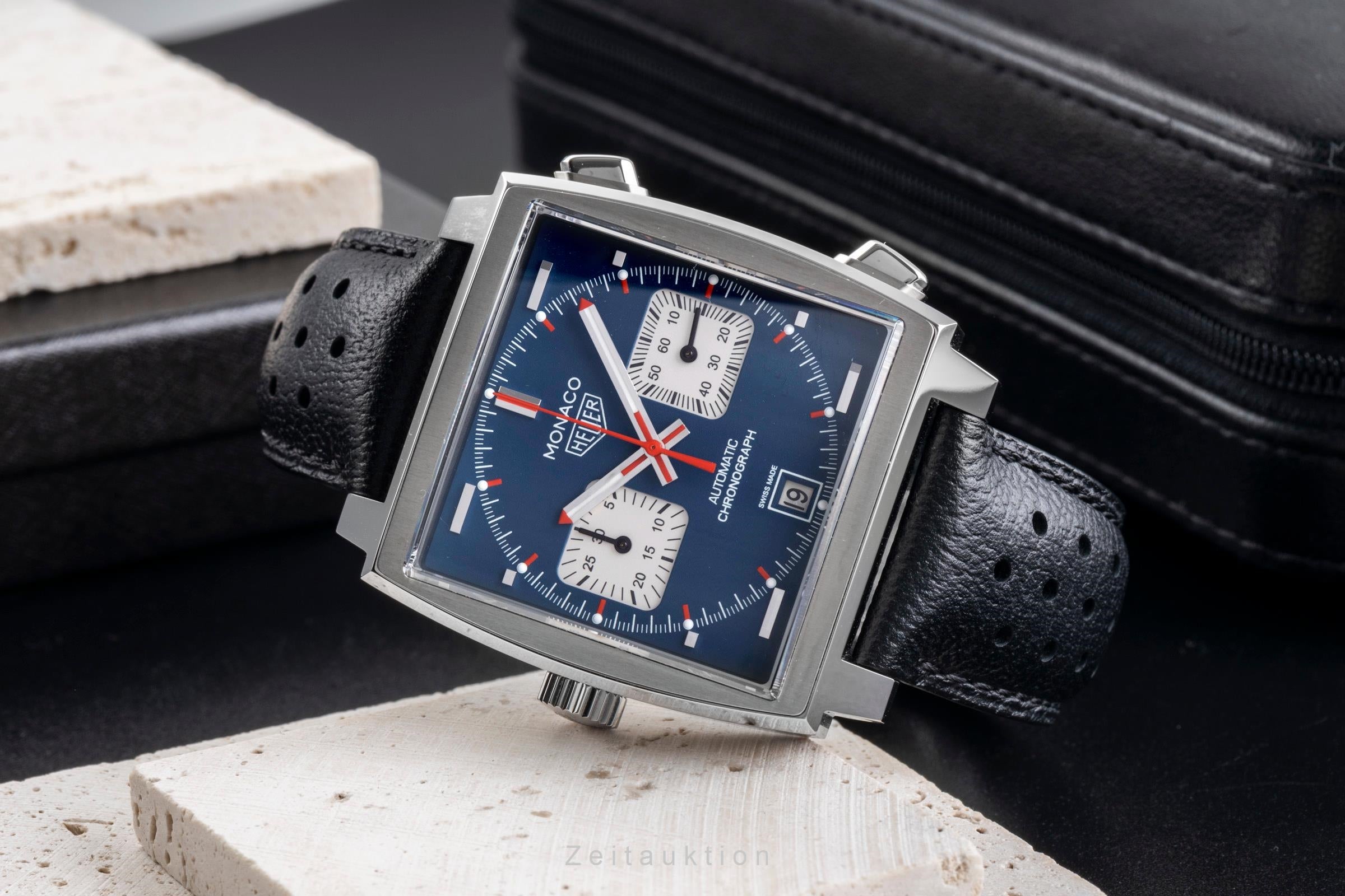 Tag Heuer Monaco Chronograph Stahl Automatik Ref. CAW2111.FC6356 B&P 2015 [2505859]