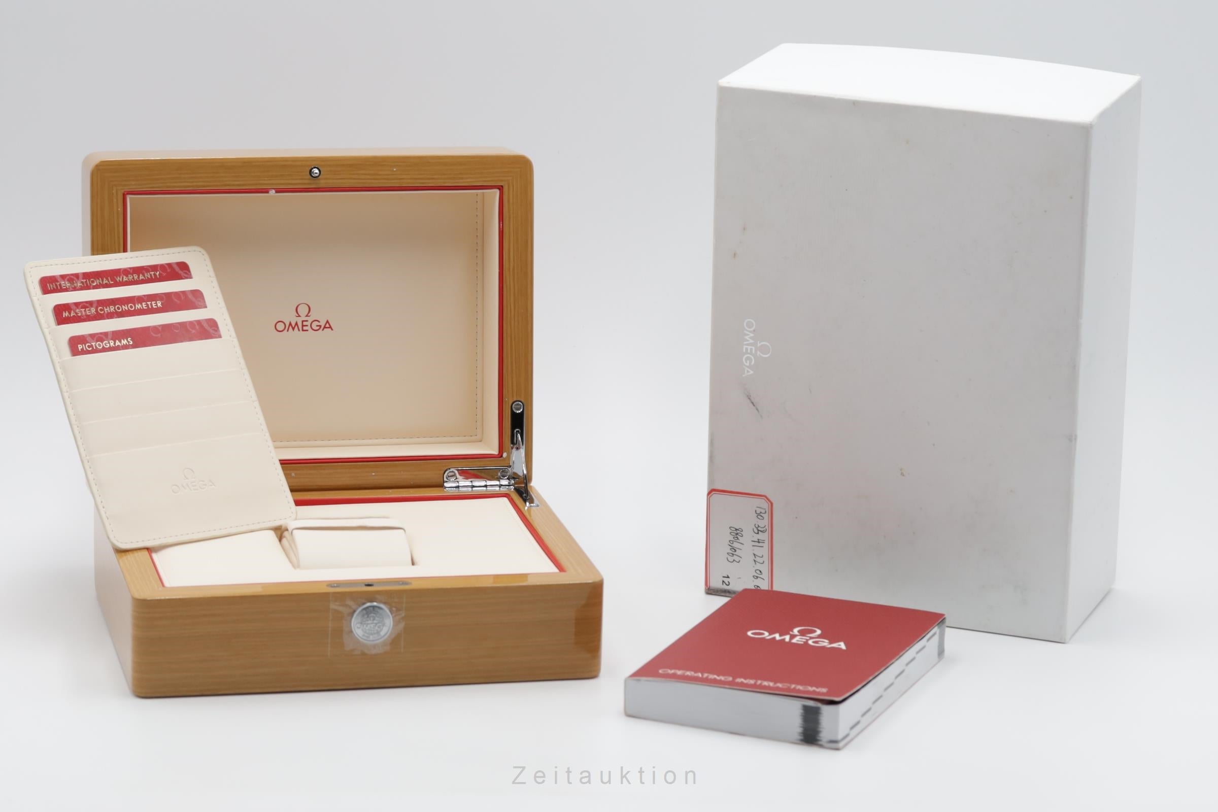 Omega Constellation acier automatique montre pour hommes 130.33.41.22.06.001 LP: 10100EUR  [2505878]