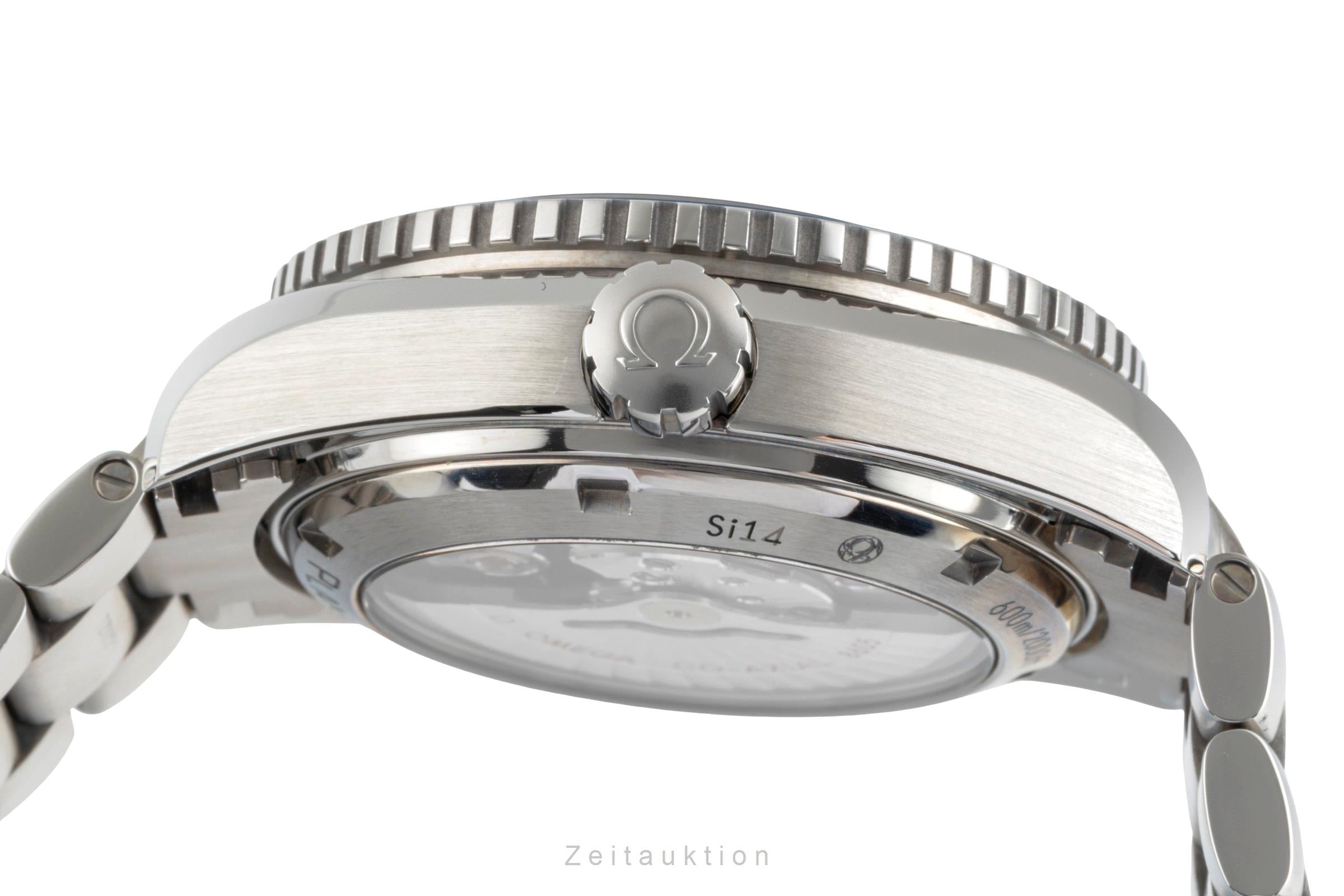 Omega Seamaster titane  automatique montre pour hommes 232.90.44.22.03.001 LP: 9500EUR  [2505883]