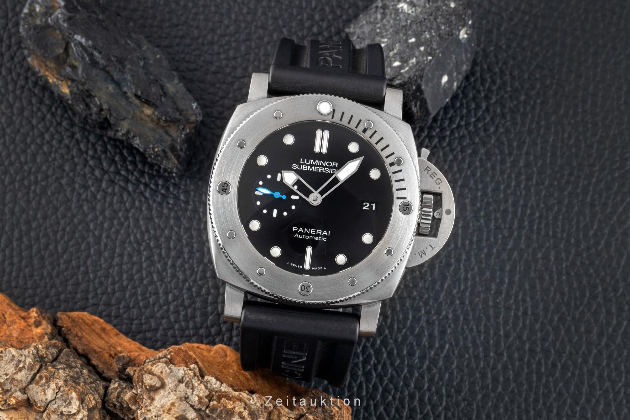 Panerai Submersible titanium automatic men's watch PAM01305  [2505890]