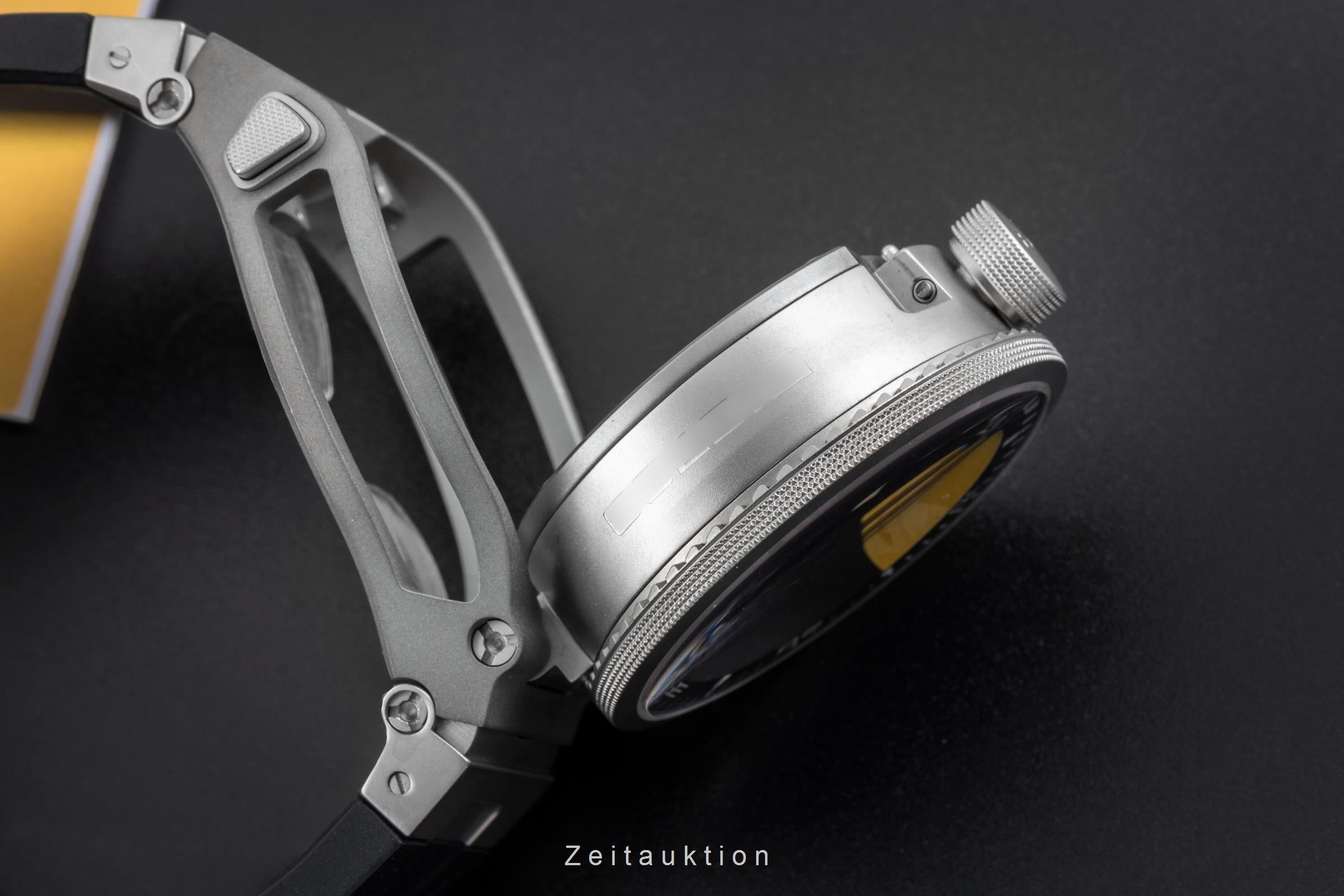 Porsche Design Datetimer steel / titanium automatic men's watch P6780  [2505910]