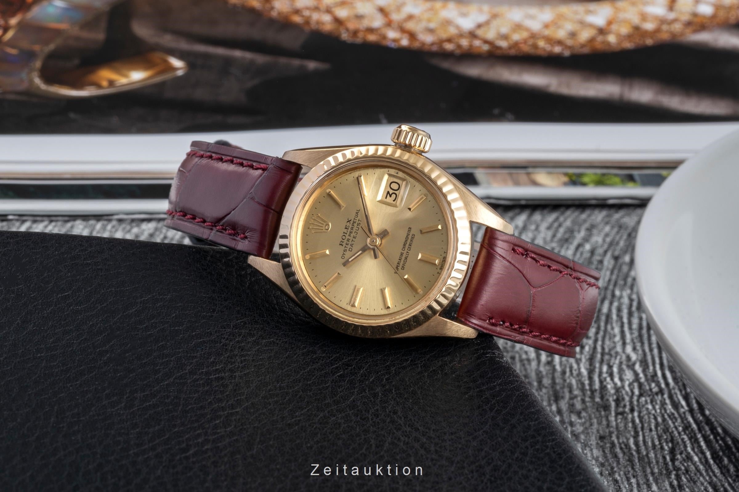 Rolex Lady Datejust 18 ct gold automatic women's watch 6904 Vintage  [2505933]