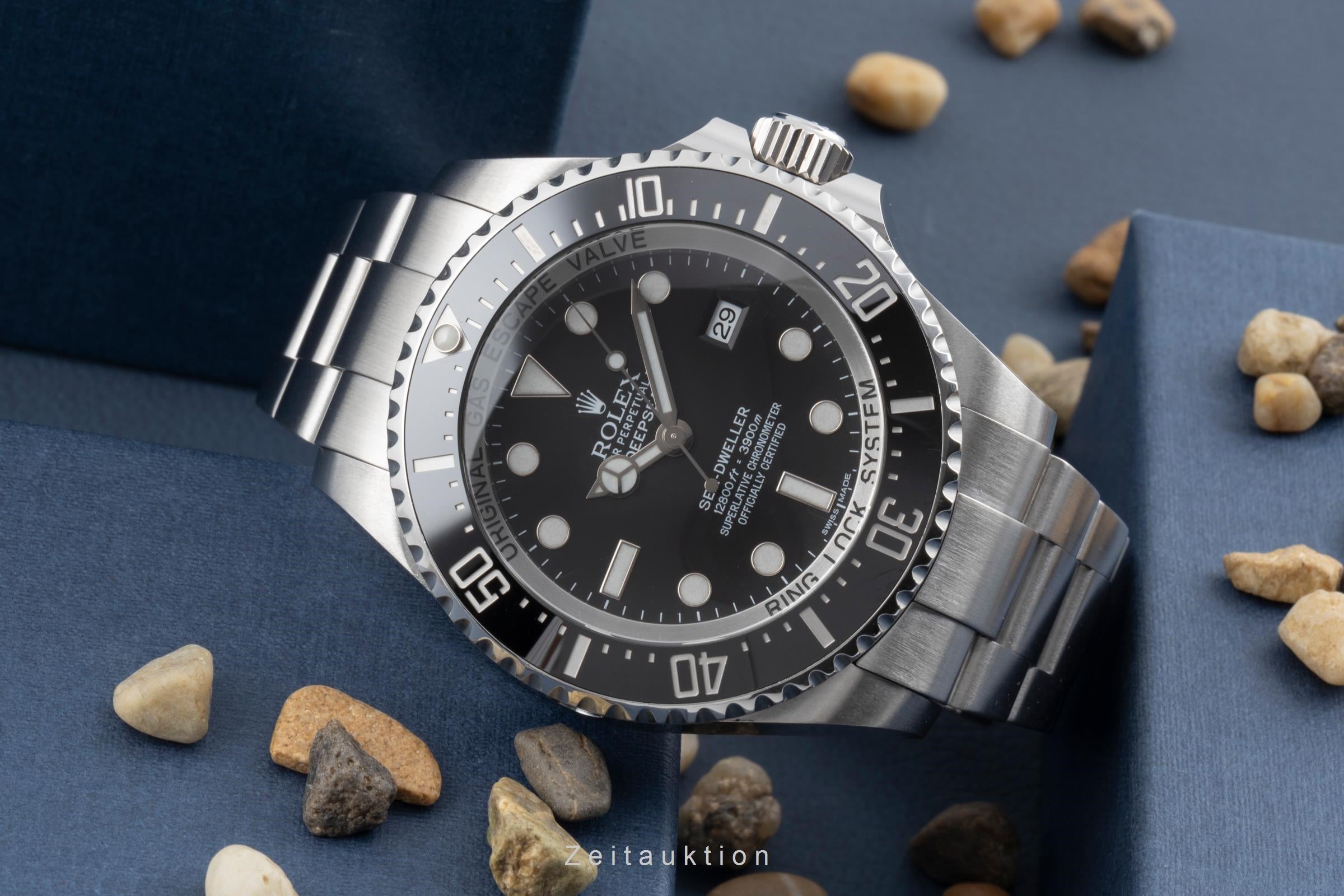 Rolex Sea-Dweller Deepsea Black Dial Oyster Stahl Automatik Ref. 116660 B&P 2012 [2505973]