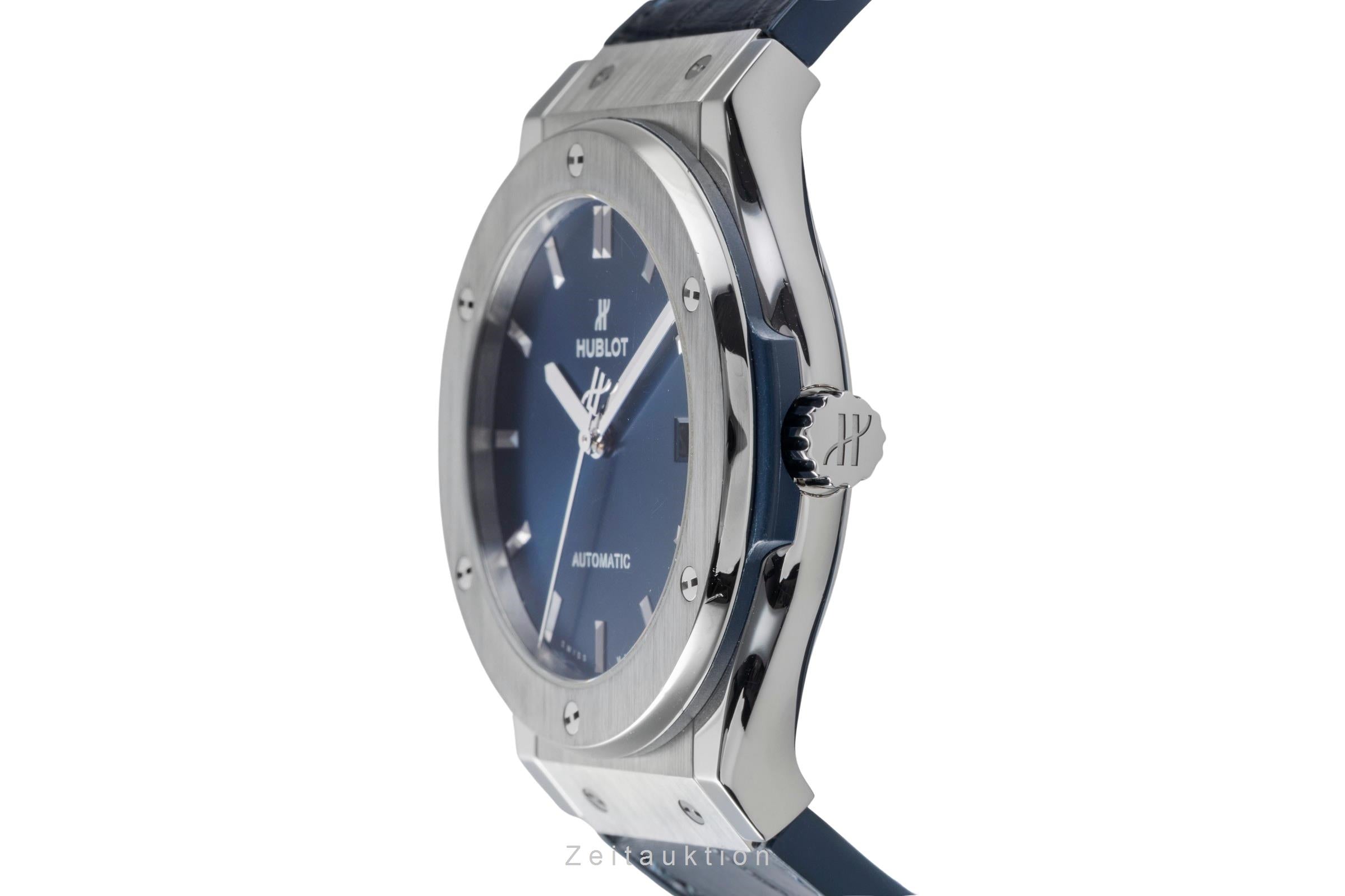 Hublot Classic Fusion titane  automatique montre pour hommes 511.NX.7170.LR LP: 8200EUR  [2506045]