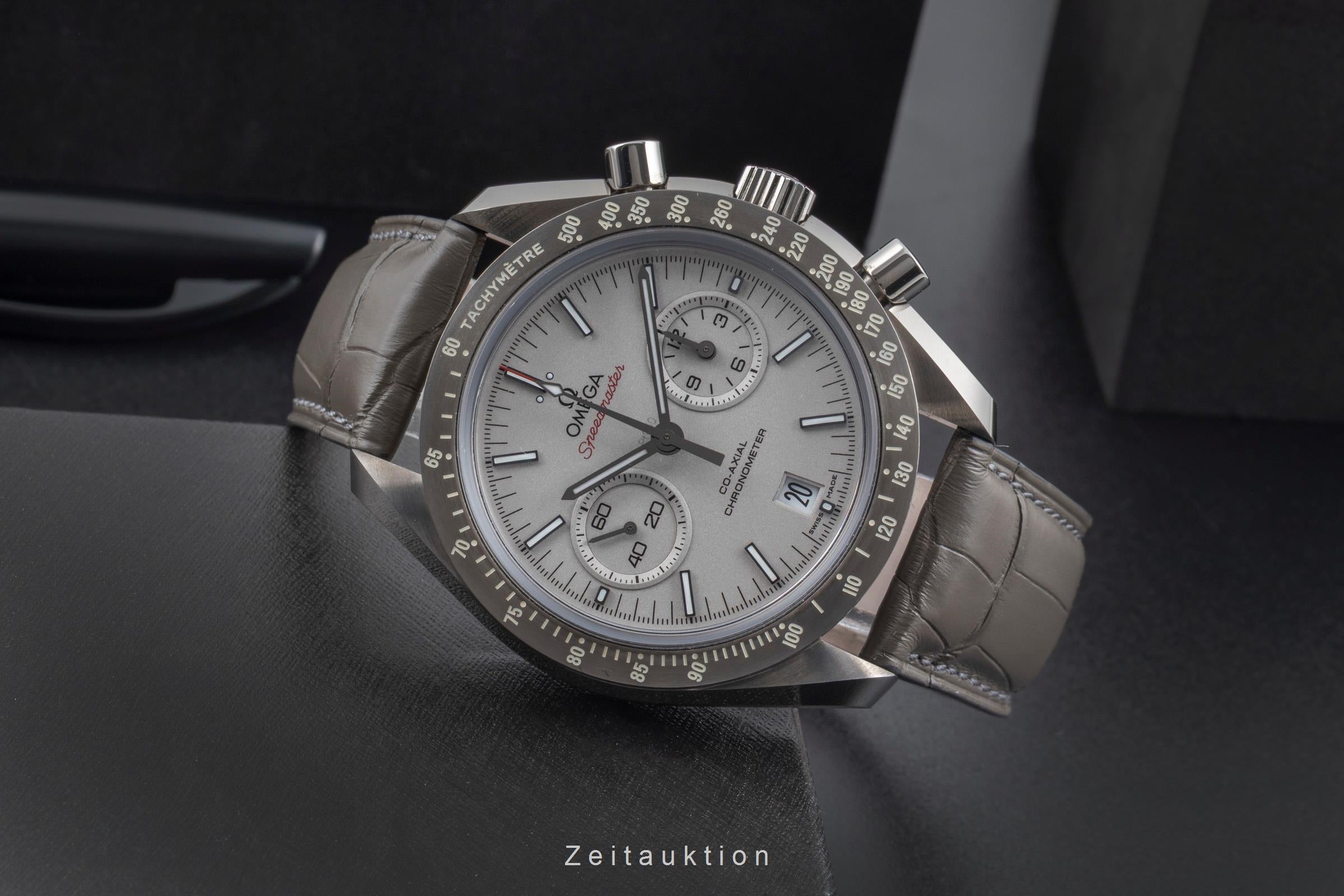 Omega Speedmaster Moonwatch chronographe céramique automatique montre pour hommes 311.93.44.51.99.001  [2506097]