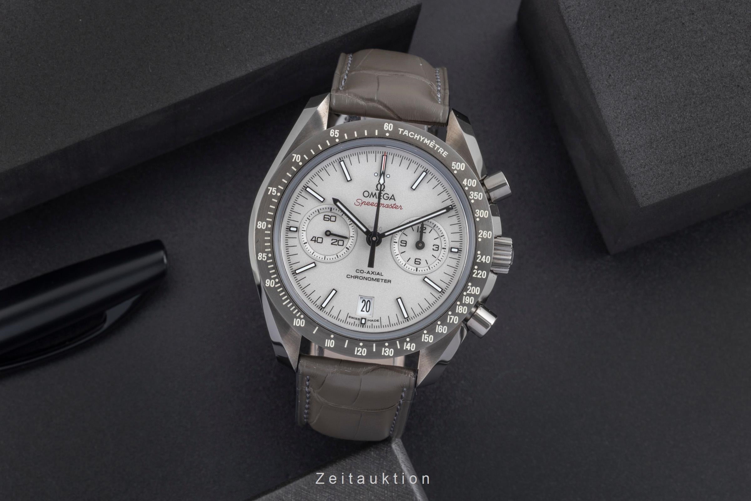 Omega Speedmaster Moonwatch chronographe céramique automatique montre pour hommes 311.93.44.51.99.001  [2506097]