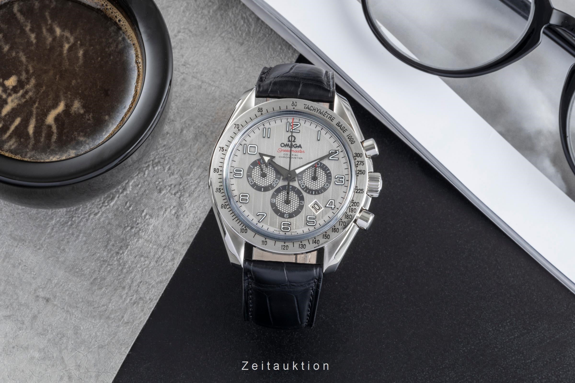 Omega Speedmaster chronographe acier automatique montre pour hommes 321.10.44.50.02.001  [2506126]