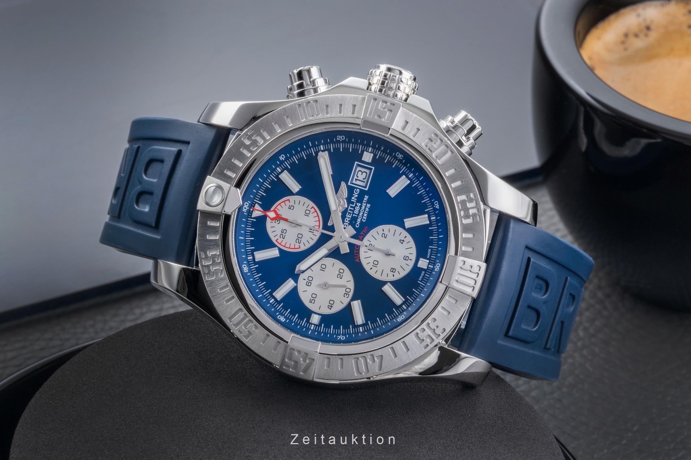 Breitling Avenger II chronographe acier automatique montre pour hommes A13371  [2506209]