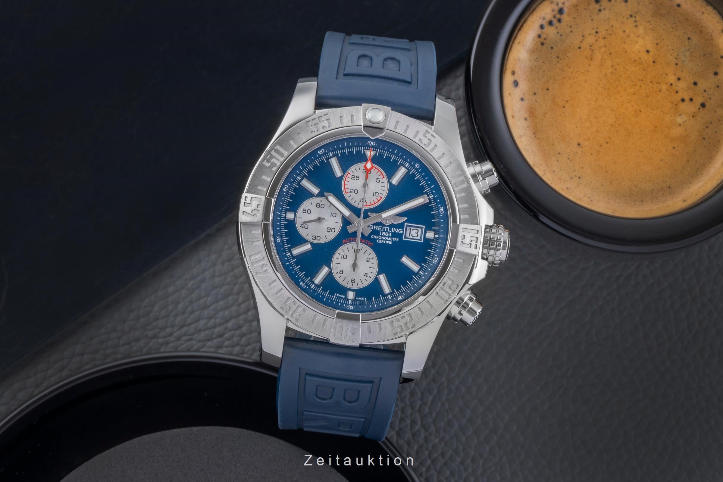 Breitling Avenger II chronographe acier automatique montre pour hommes A13371  [2506209]