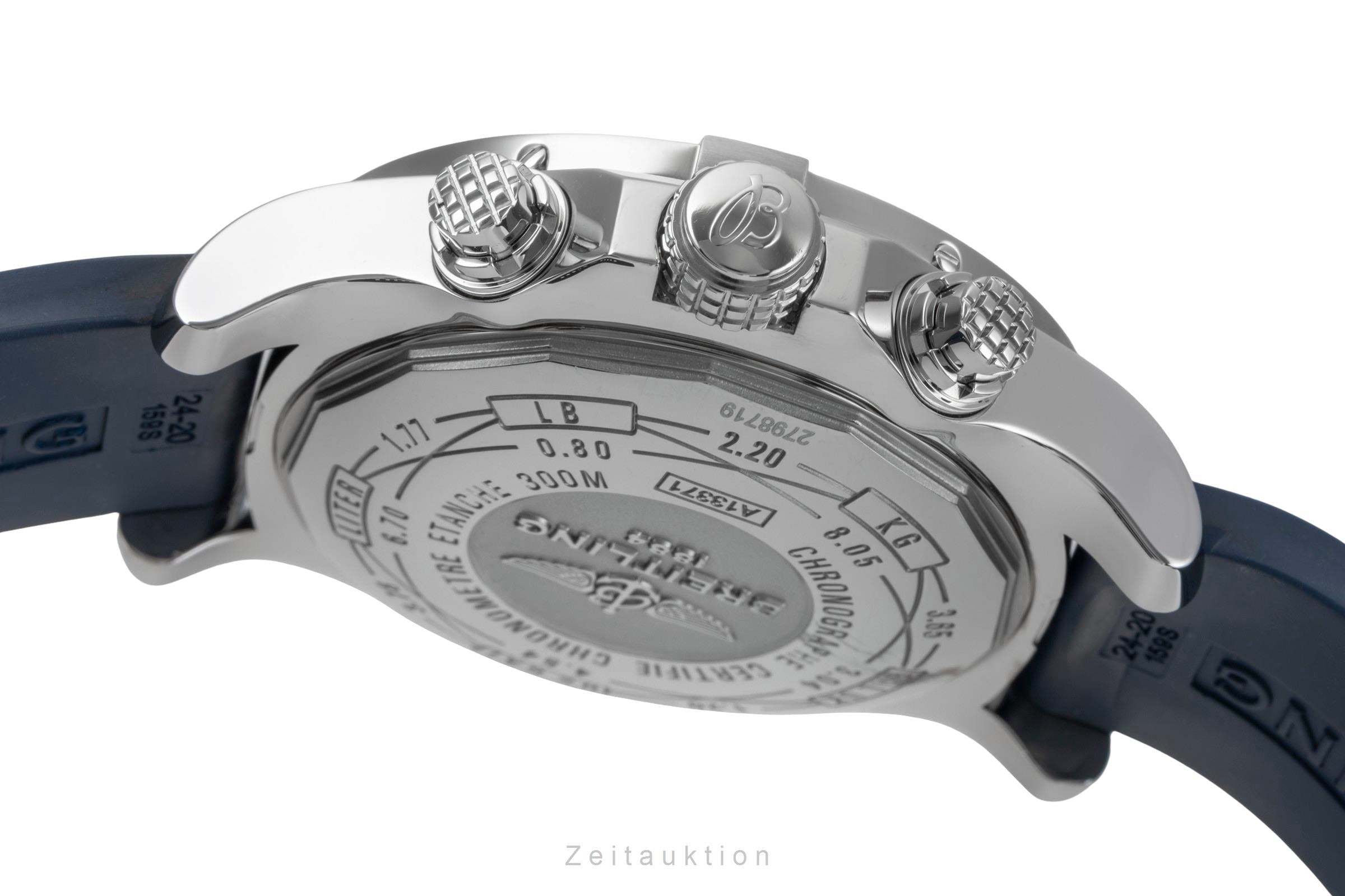 Breitling Avenger II chronographe acier automatique montre pour hommes A13371  [2506209]