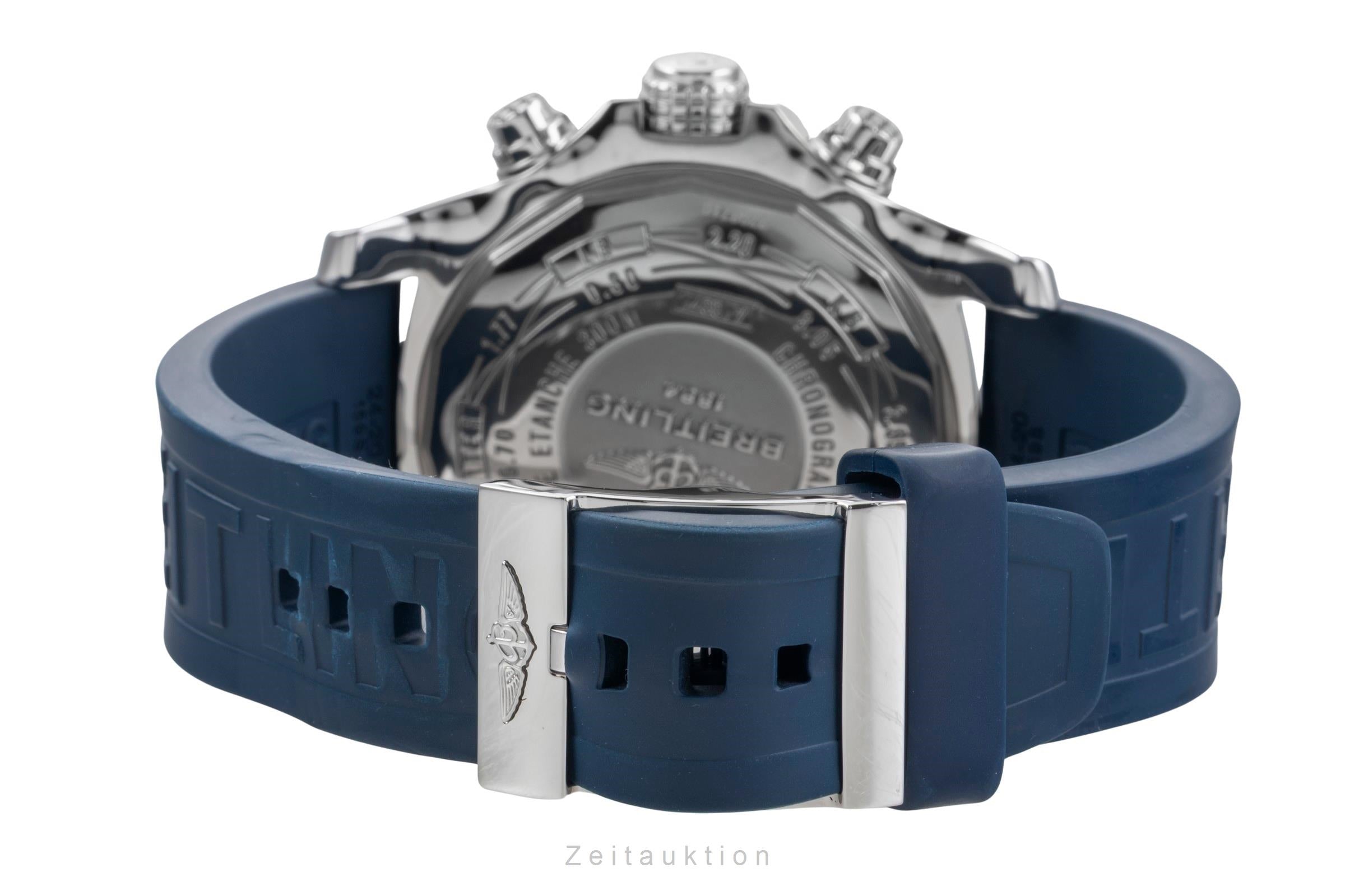 Breitling Avenger II chronographe acier automatique montre pour hommes A13371  [2506209]