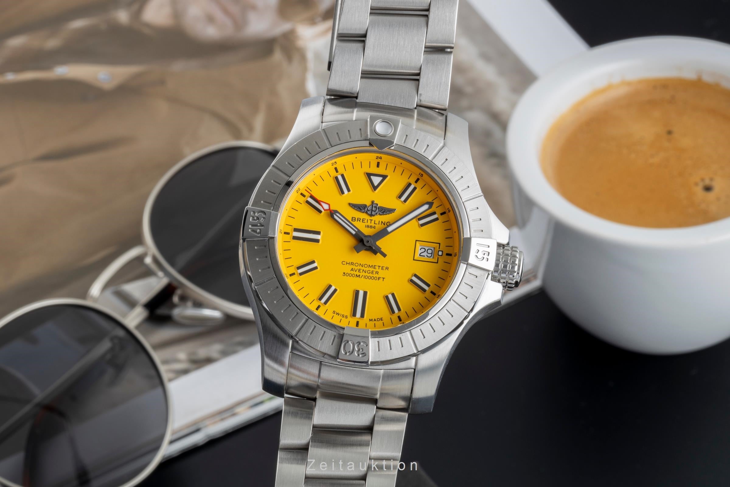 Breitling Avenger Seawolf steel automatic Kal. B17 Ref