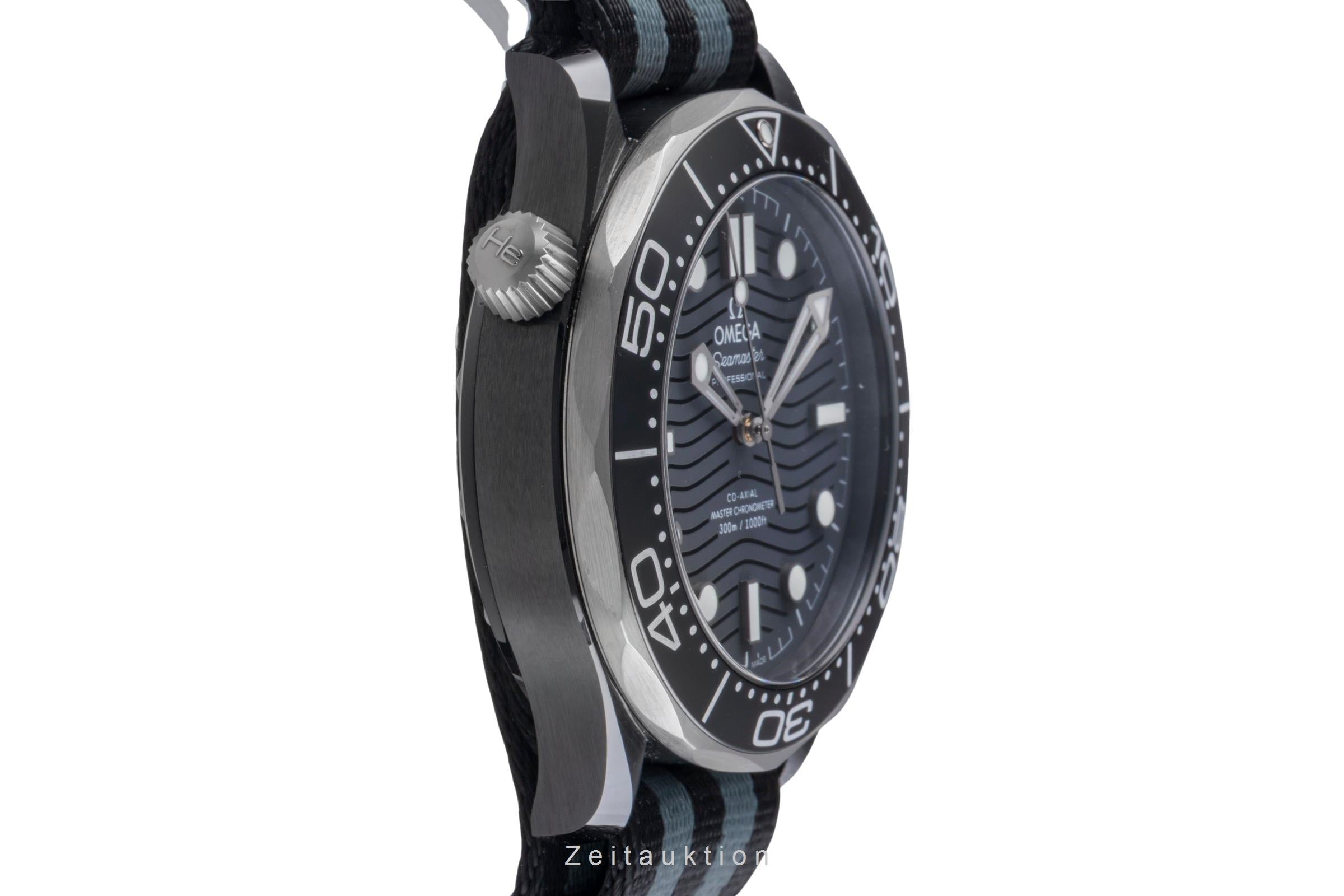 Omega Seamaster ceramic / titanium automatic men's watch 210.92.44.20.01.002 LP: 9700EUR  [2506256]