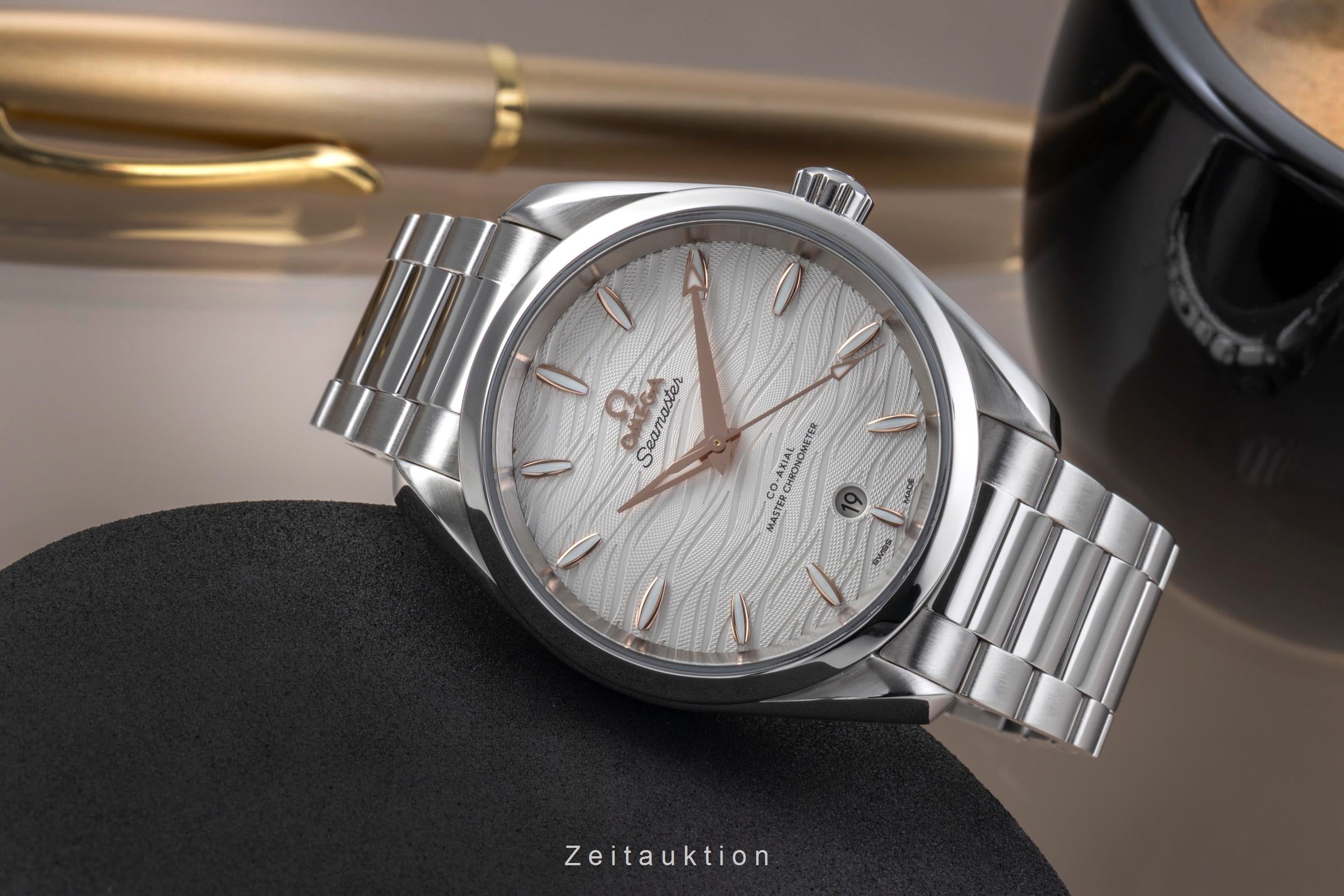 Omega Seamaster acciaio automatismo orologio da uomo 220.10.38.20.02.002 LP: 6800EUR  [2506344]