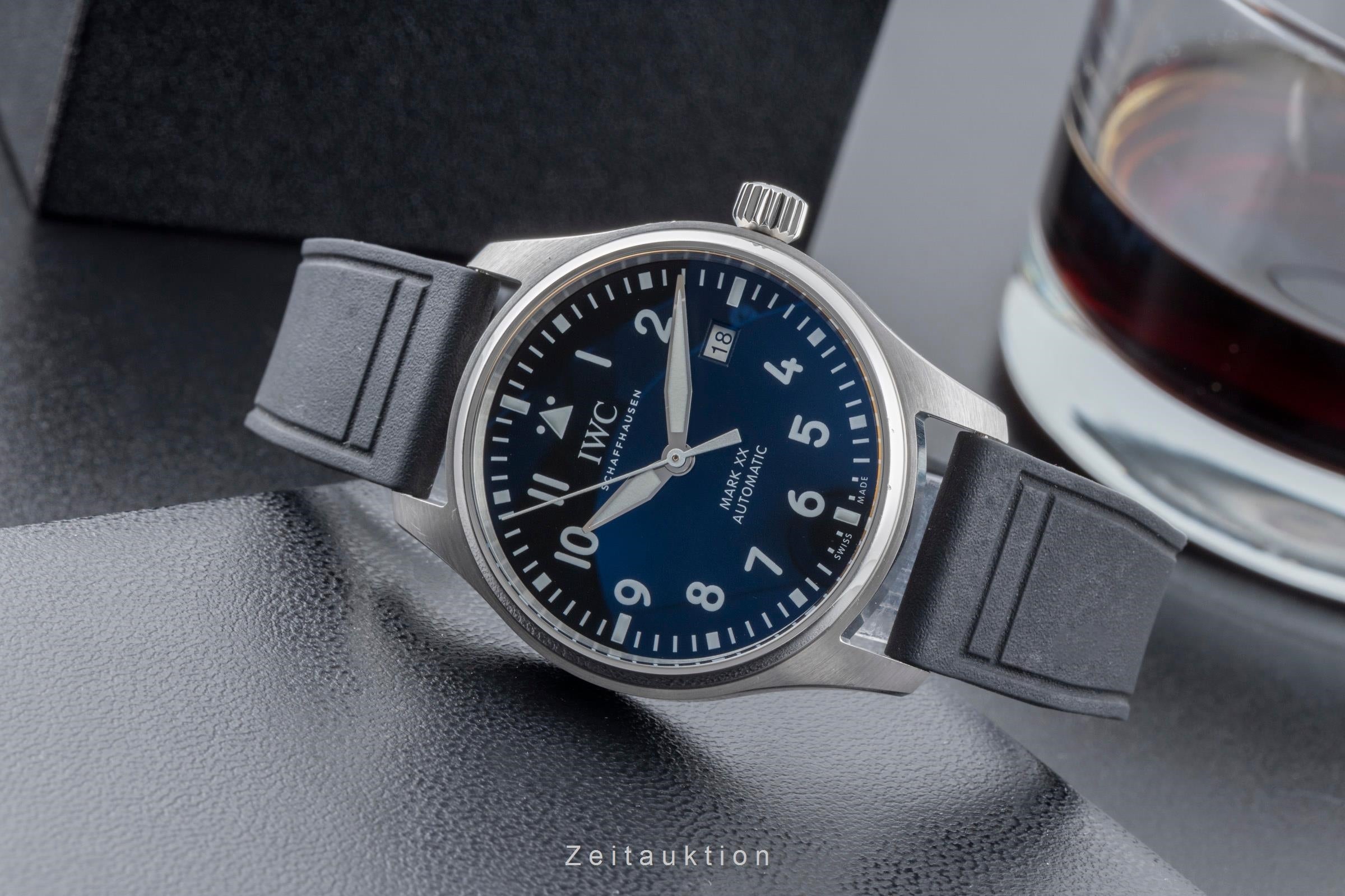 IWC Pilot acier automatique montre pour hommes IW328201  [2506377]