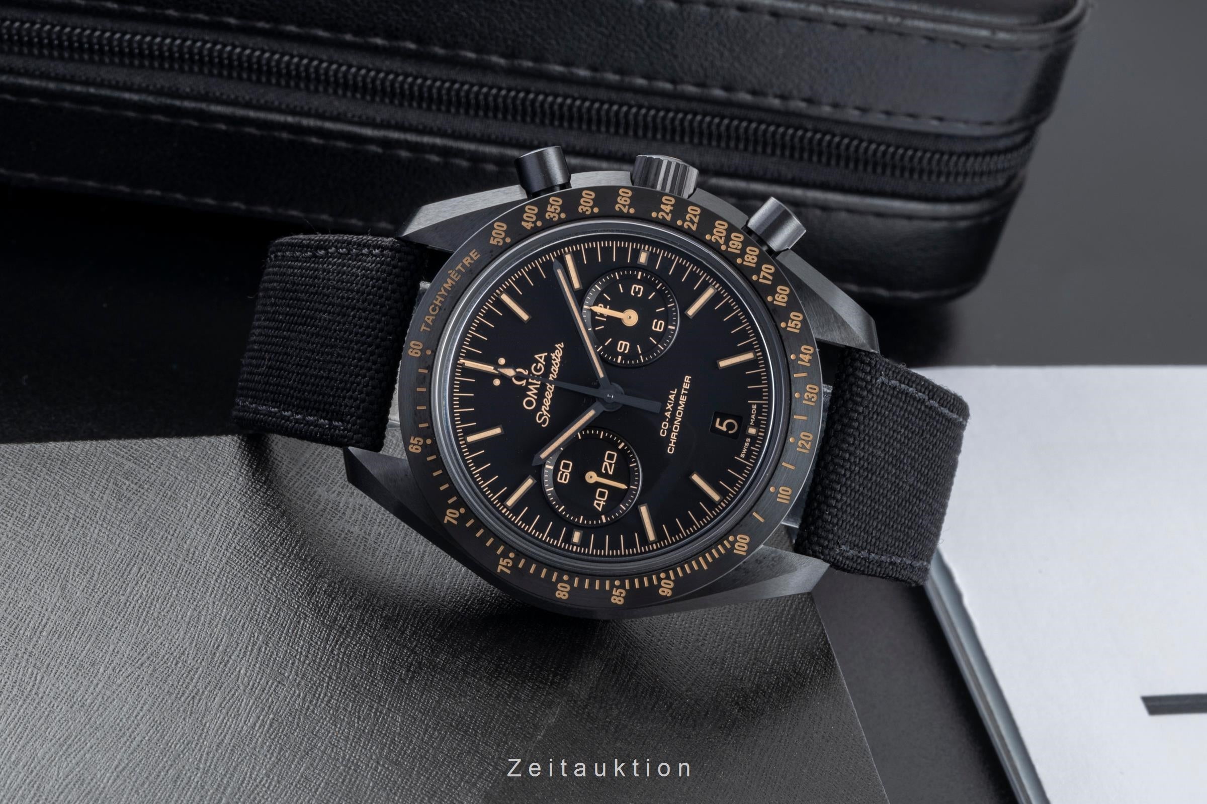 Omega Speedmaster Moonwatch chronograph ceramic automatic men's watch 311.92.44.51.01.006 LP: 13900EUR  [2506388]