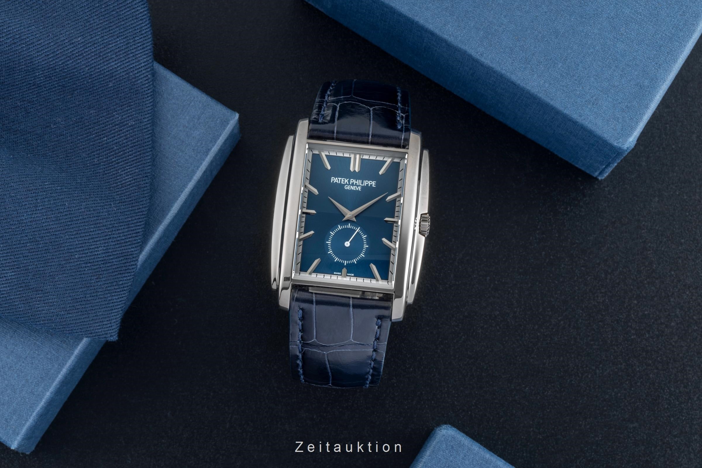 Patek Philippe Gondolo or blanc 18 ct à remontage manuel montre pour hommes 5124  [2506435]