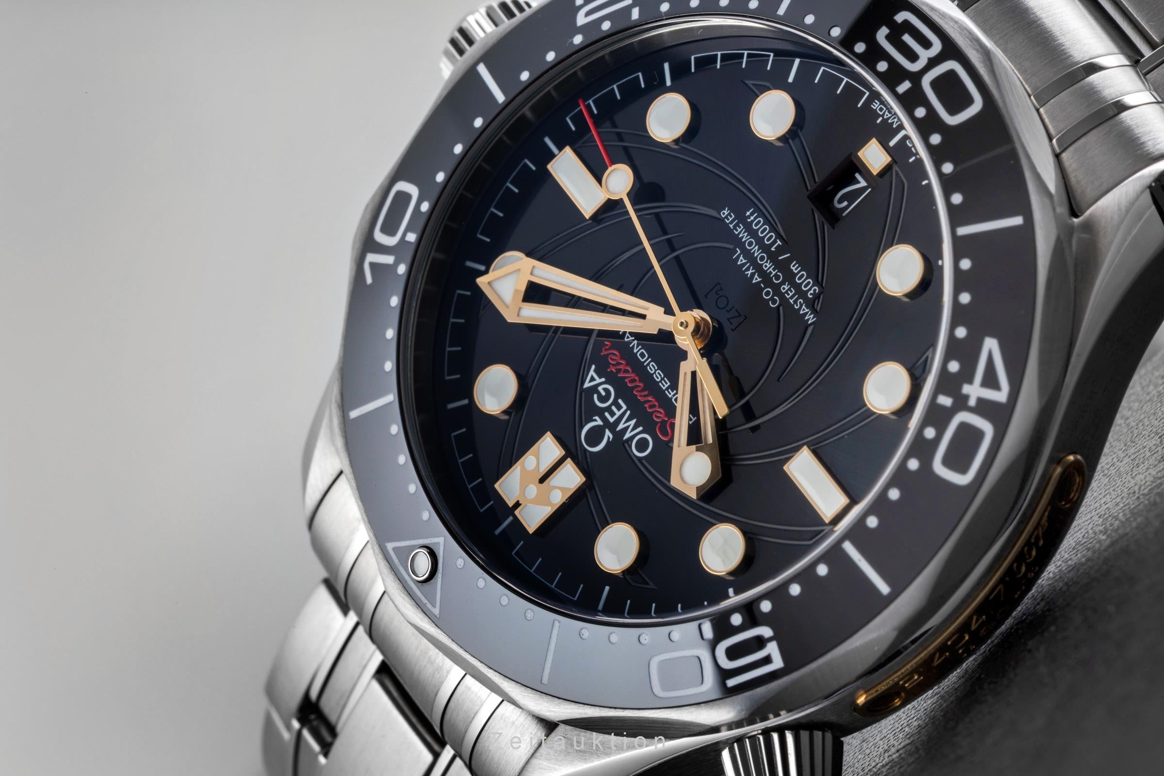 Omega Seamaster steel automatic Kal. 8800 Ref. 210.22.42.20.01.004