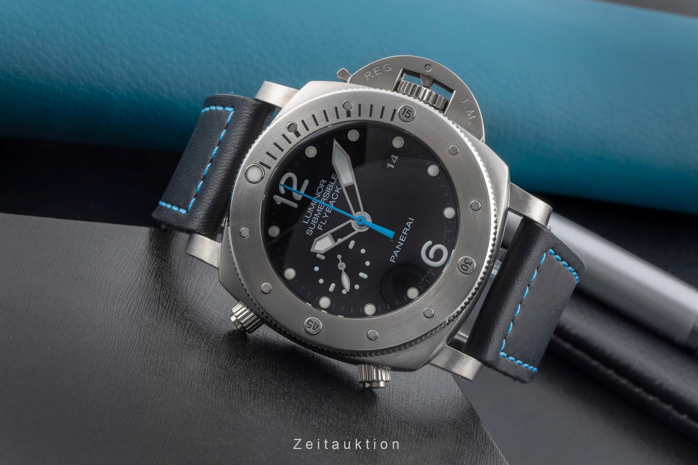 Panerai Luminor Submersible 1950 3 Days Flyback Titan Ref. PAM00614 B&P 2019 [2506470]