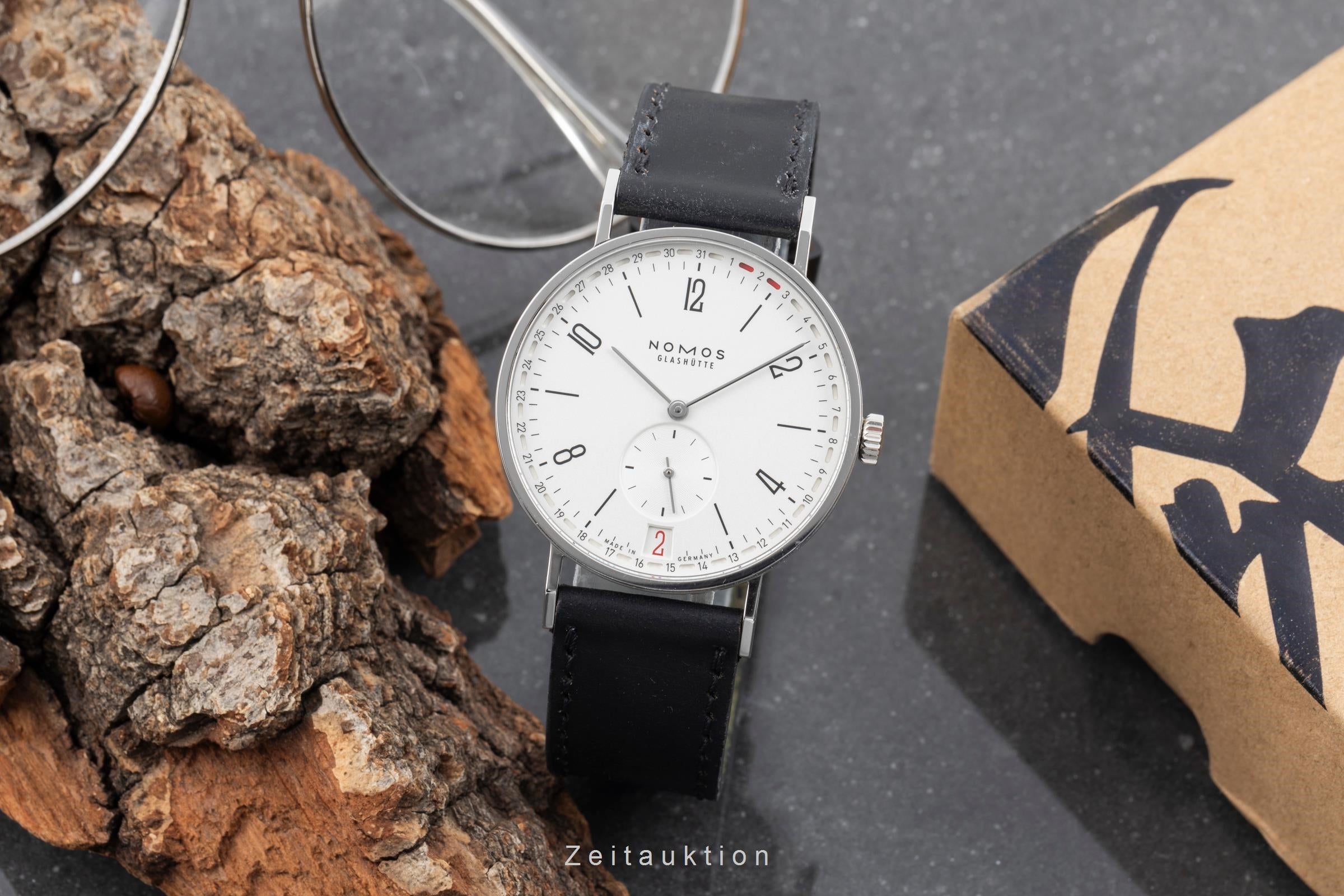 Nomos Tangente acier à remontage manuel montre pour hommes 135 LP: 2580EUR  [2506471]