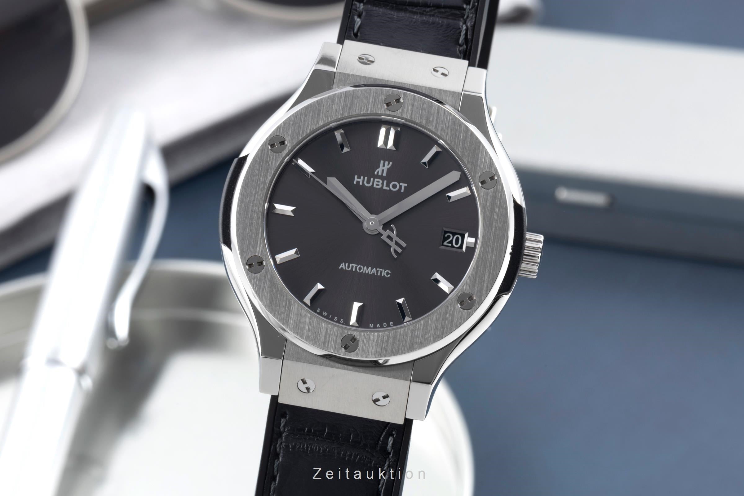 Hublot Classic Fusion Titan Automatik Ref. 565.NX.7071.LR Box & Papiere 2019 [2506483]