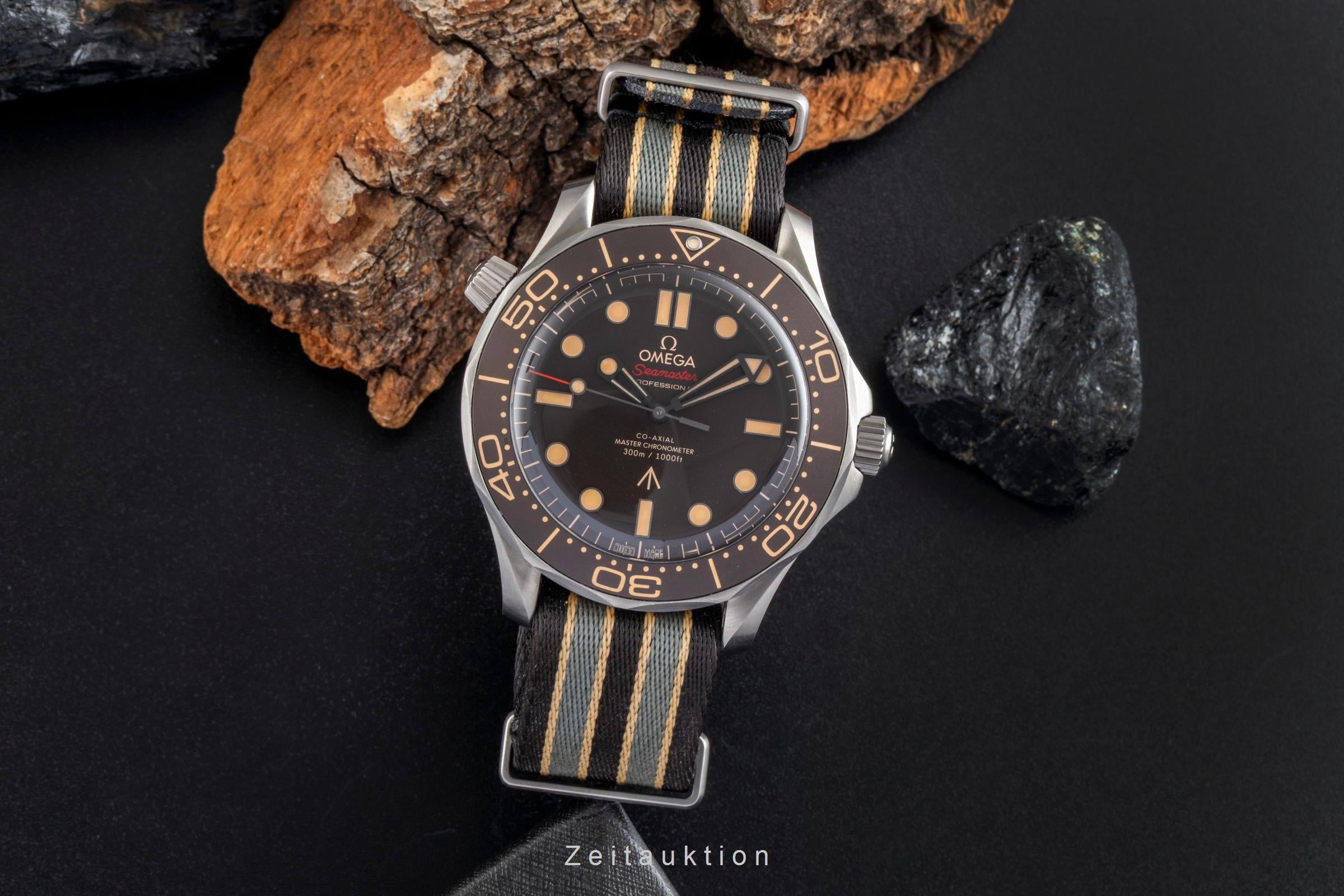 Omega Seamaster titanio automático reloj para caballeros 210.92.42.20.01.001 LP: 9700EUR  [2506718]