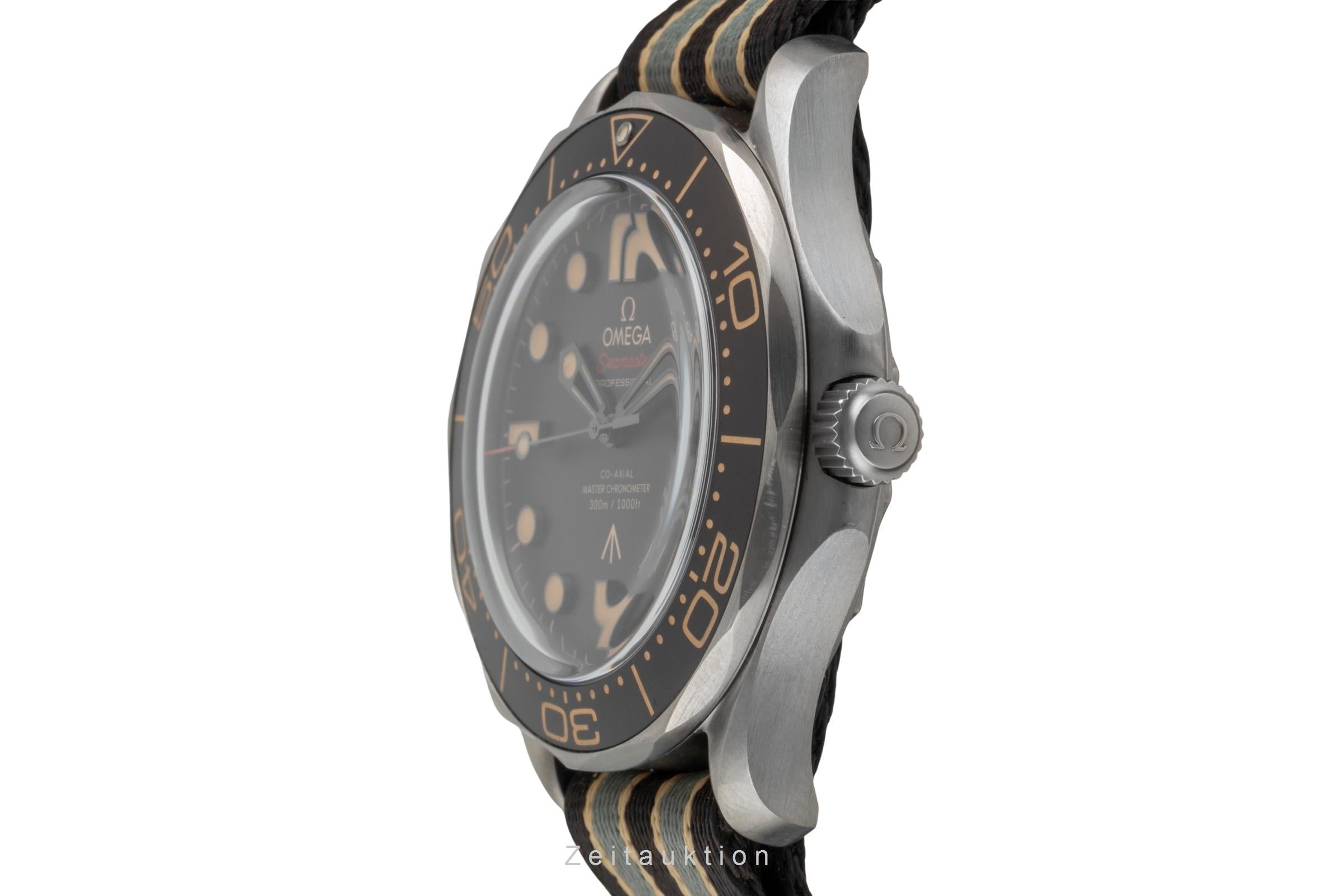 Omega Seamaster titanio automático reloj para caballeros 210.92.42.20.01.001 LP: 9700EUR  [2506718]