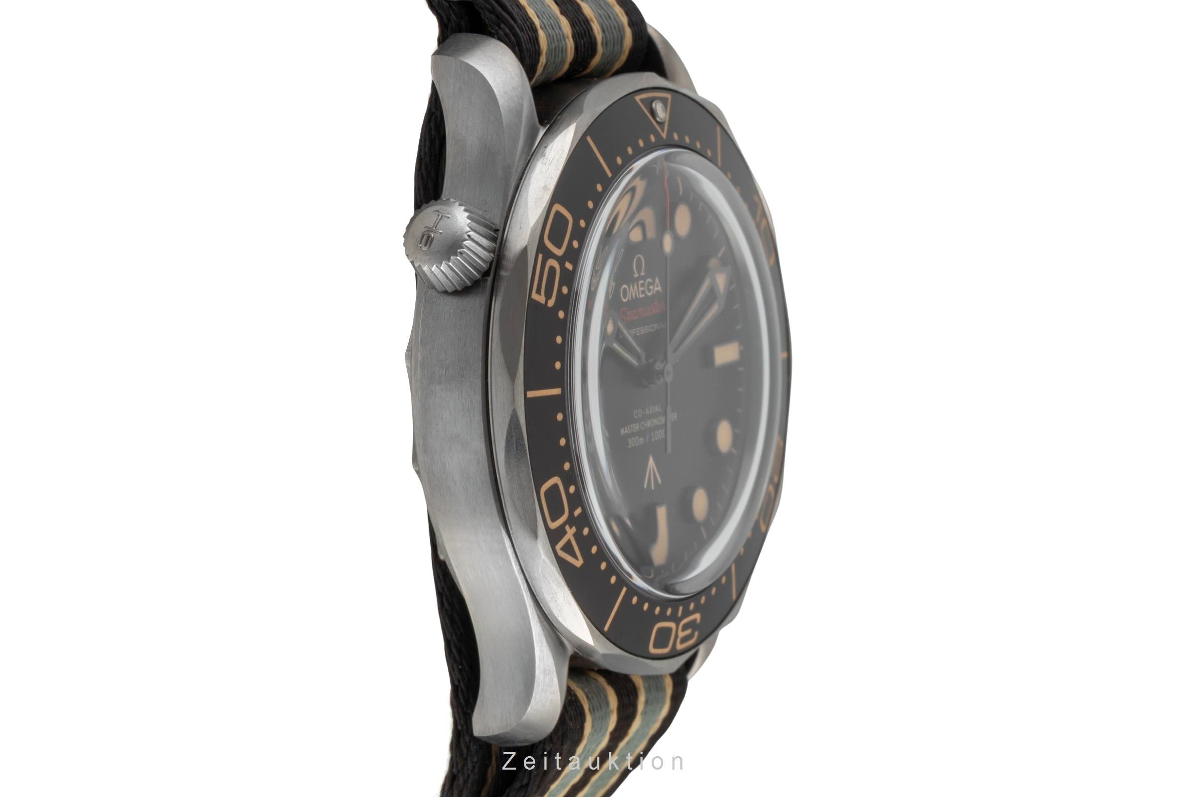 Omega Seamaster titanio automático reloj para caballeros 210.92.42.20.01.001 LP: 9700EUR  [2506718]