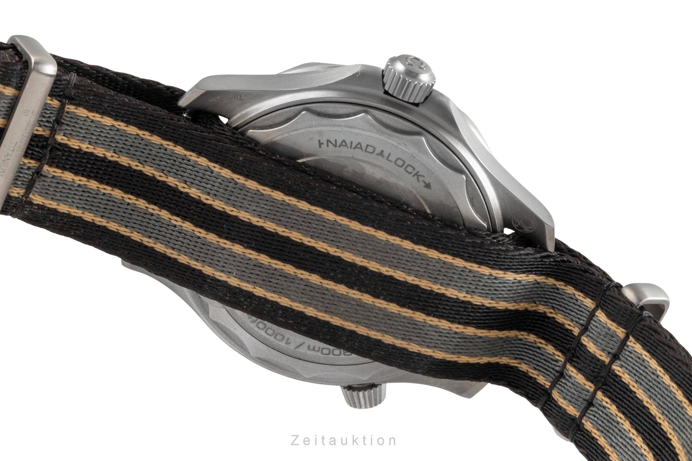 Omega Seamaster titanio automático reloj para caballeros 210.92.42.20.01.001 LP: 9700EUR  [2506718]