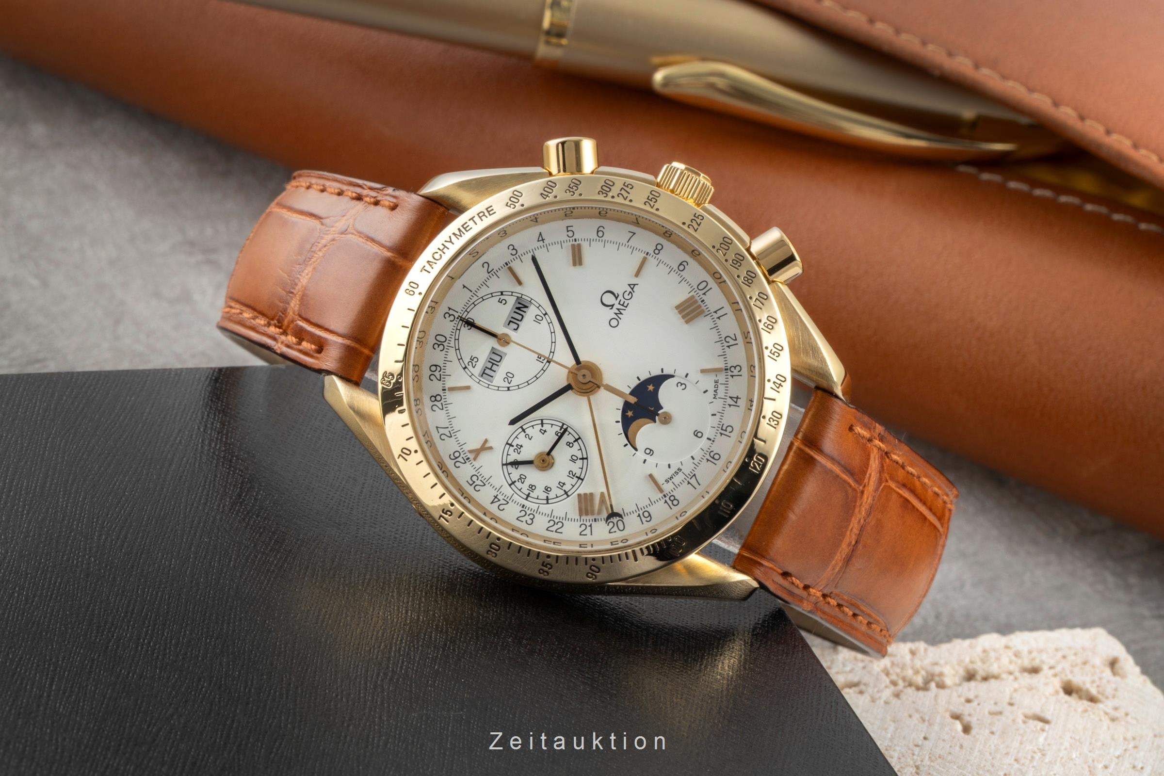 Omega Speedmaster chronograph 18 ct gold automatic men's watch 3131.20  [2506737]