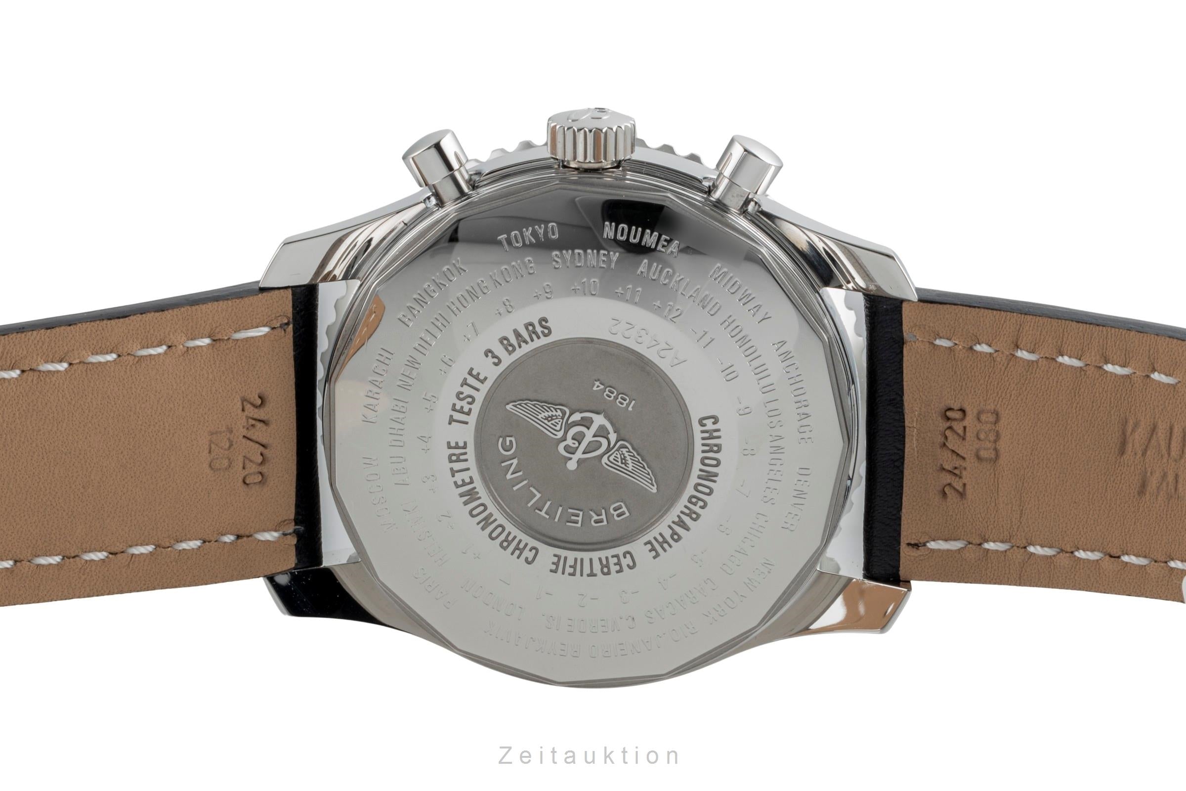 Breitling Navitimer World chronograph steel automatic men's watch A24322-101	  [2506790]