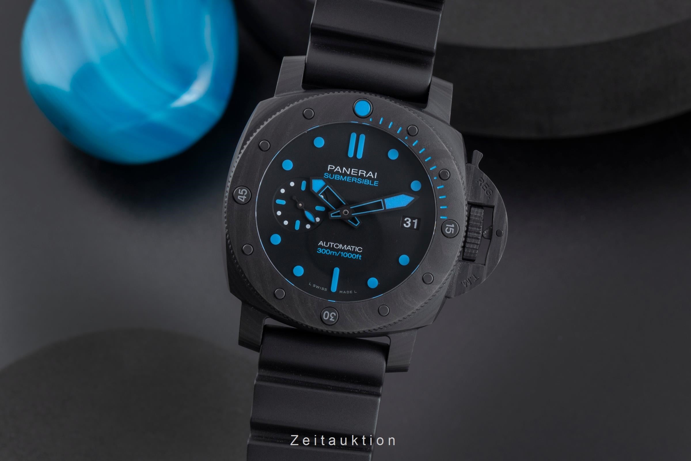 Panerai Submersible carbon automatic men's watch PAM00960 LP: 17900EUR  [2506795]