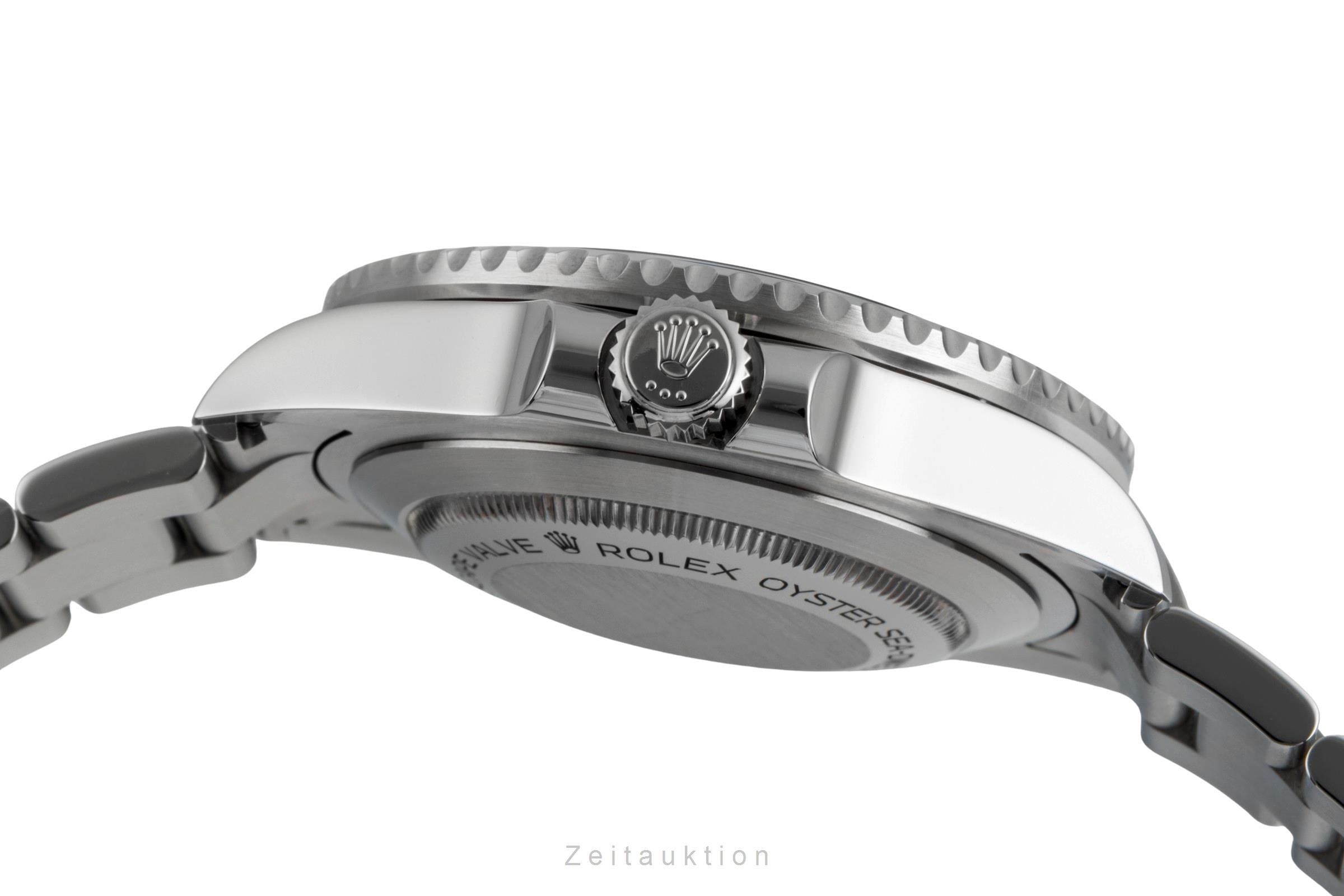 Rolex Sea-Dweller "Single Red" Stahl Herrenuhr Ref. 126600 Box & Papiere 2019 [2506834]
