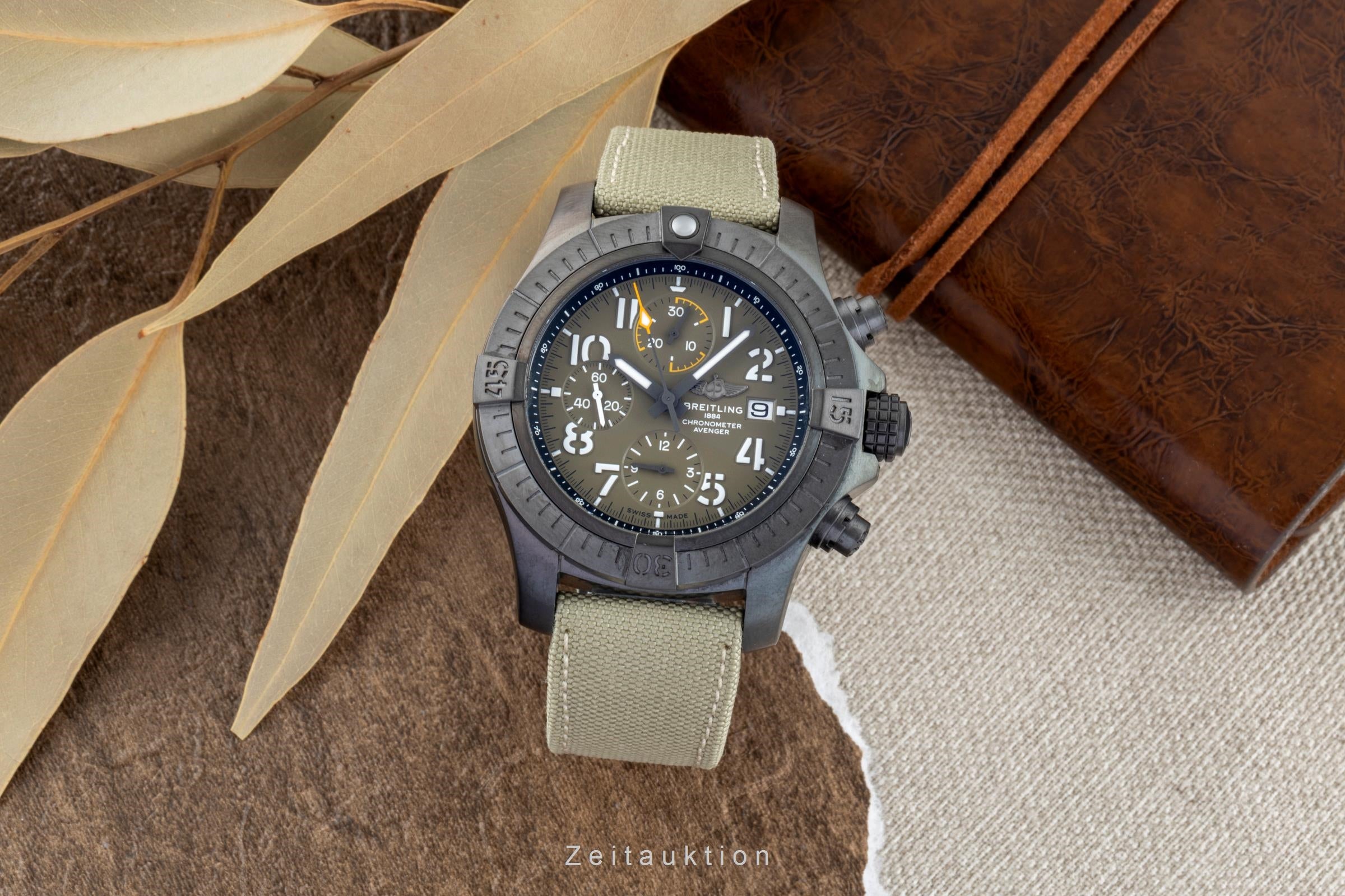 Breitling Avenger Night Mission Chronograph Titan Ref V13317101L1X1 NP: 6550,- € [2506856]