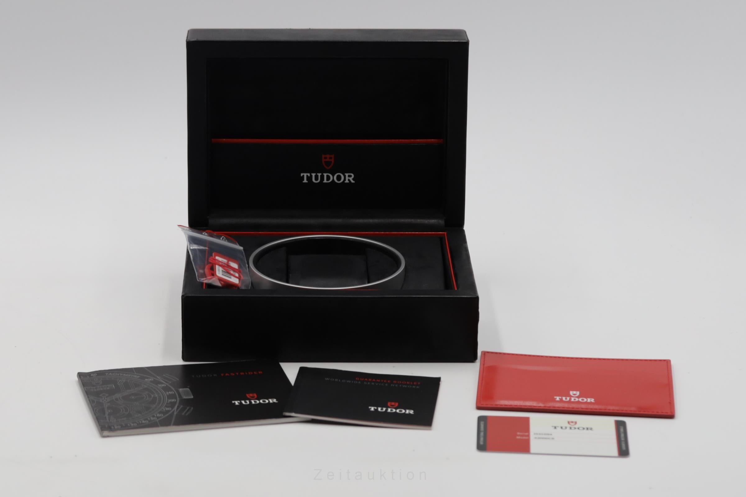 Tudor Black Shield chronograph ceramic / steel automatic men's watch 42000CR  [2506910]