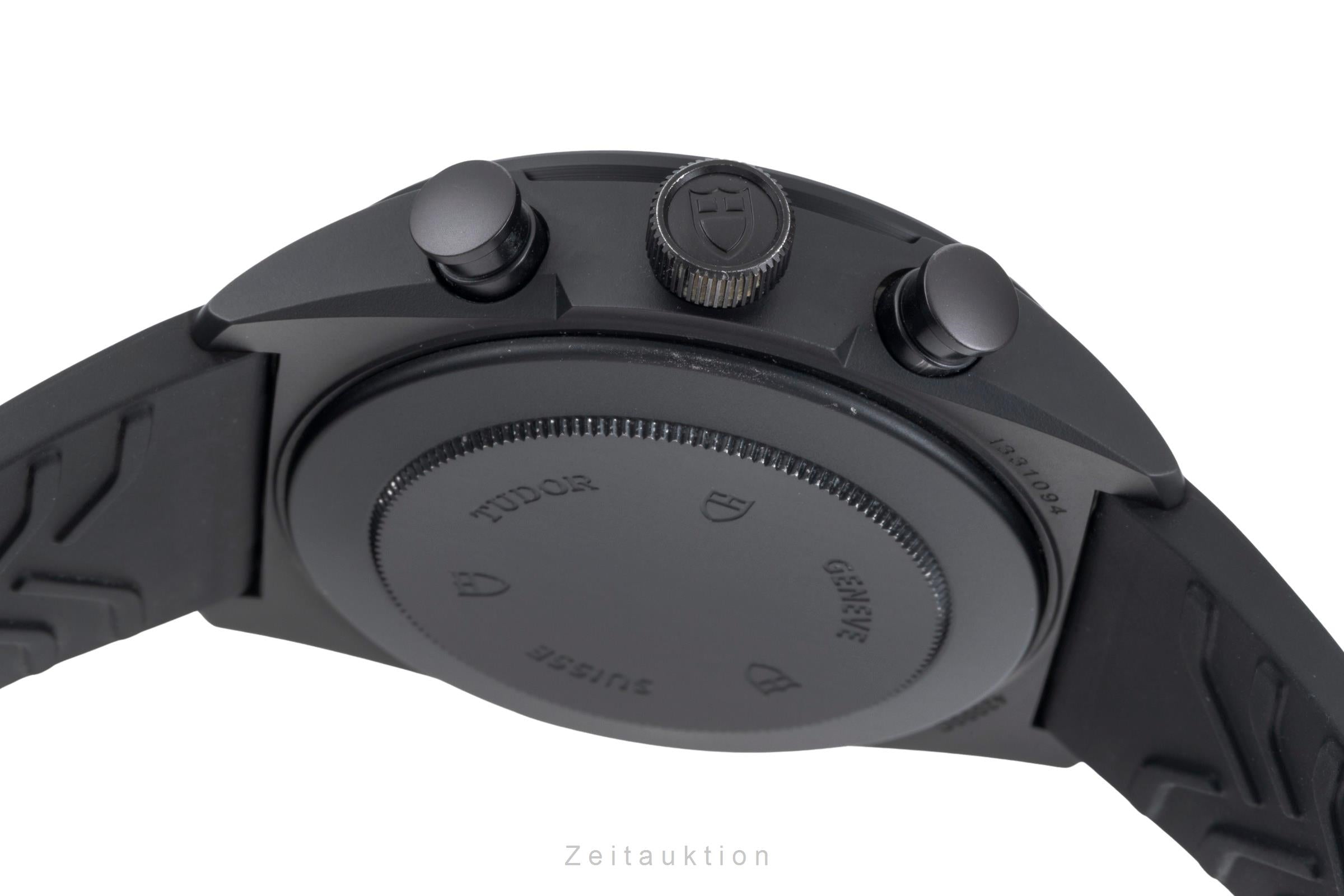 Tudor Black Shield chronograph ceramic / steel automatic men's watch 42000CR  [2506910]