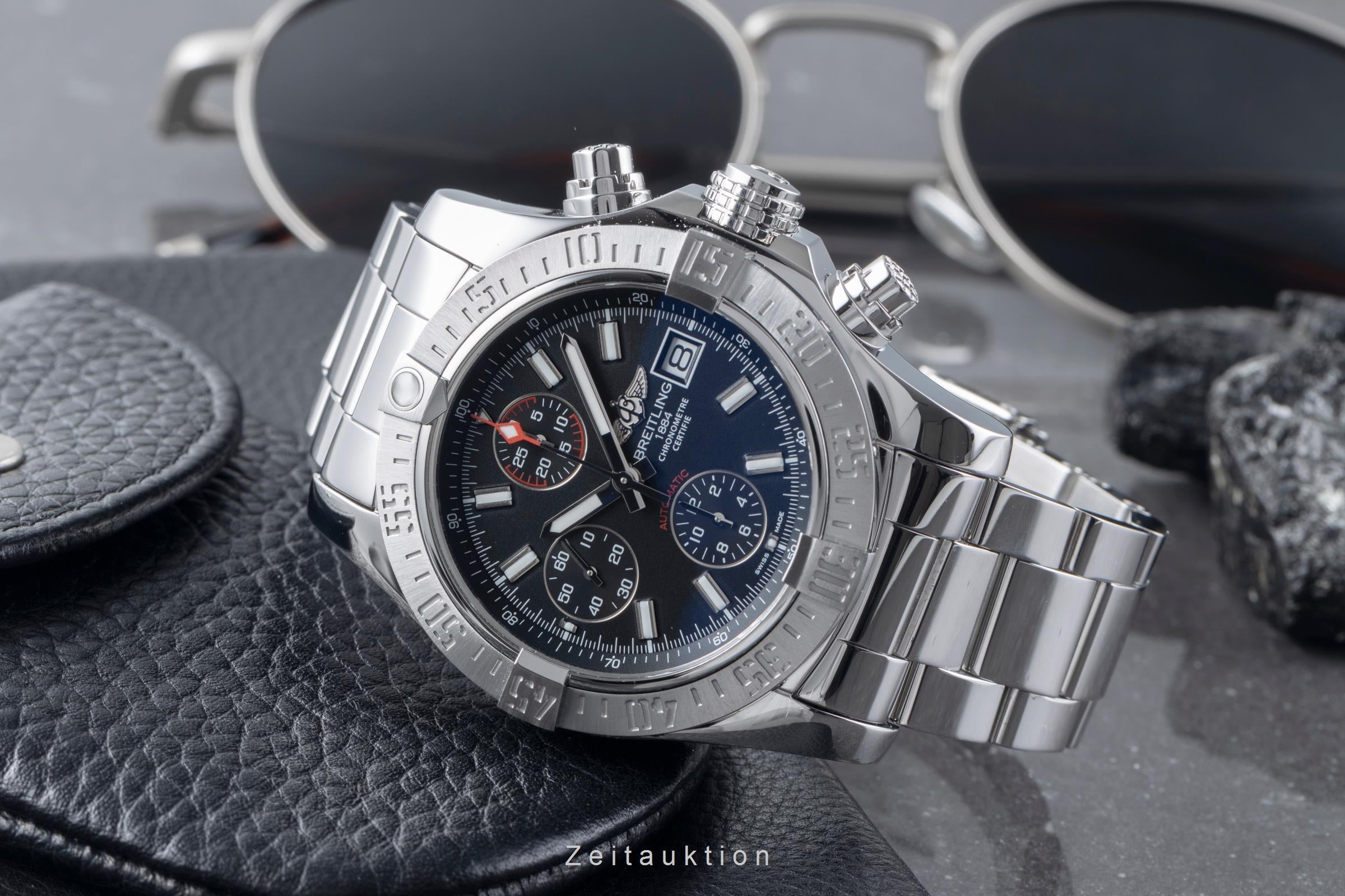 Breitling Avenger II chronograph steel automatic men's watch A13381  [2506936]
