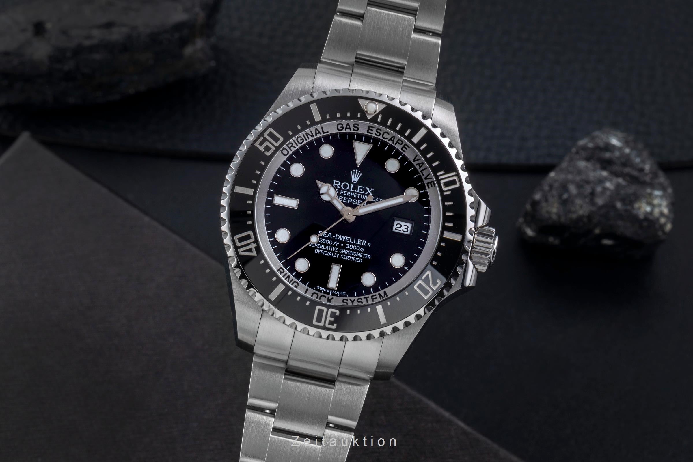 Rolex Sea-Dweller steel automatic men's watch 116660  [2506953]