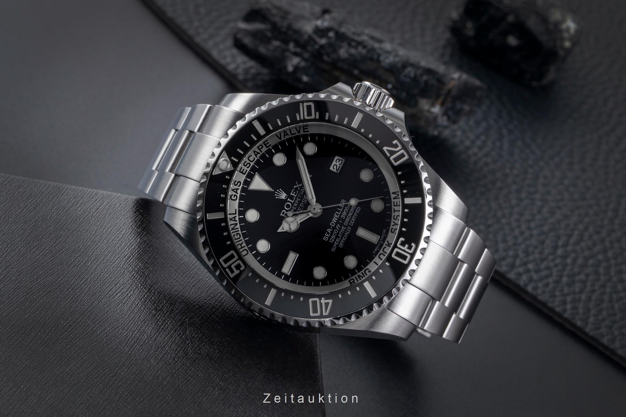 Rolex Sea-Dweller steel automatic men's watch 116660  [2506953]