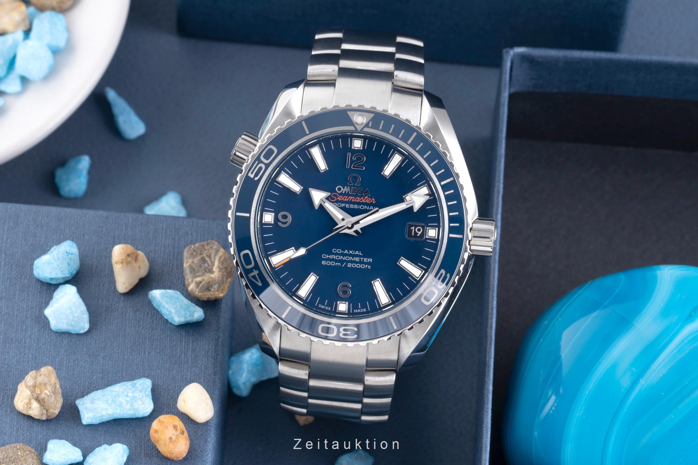 Omega Seamaster titane  automatique montre pour hommes 232.90.42.21.03.001 LP: 10100EUR  [2506987]