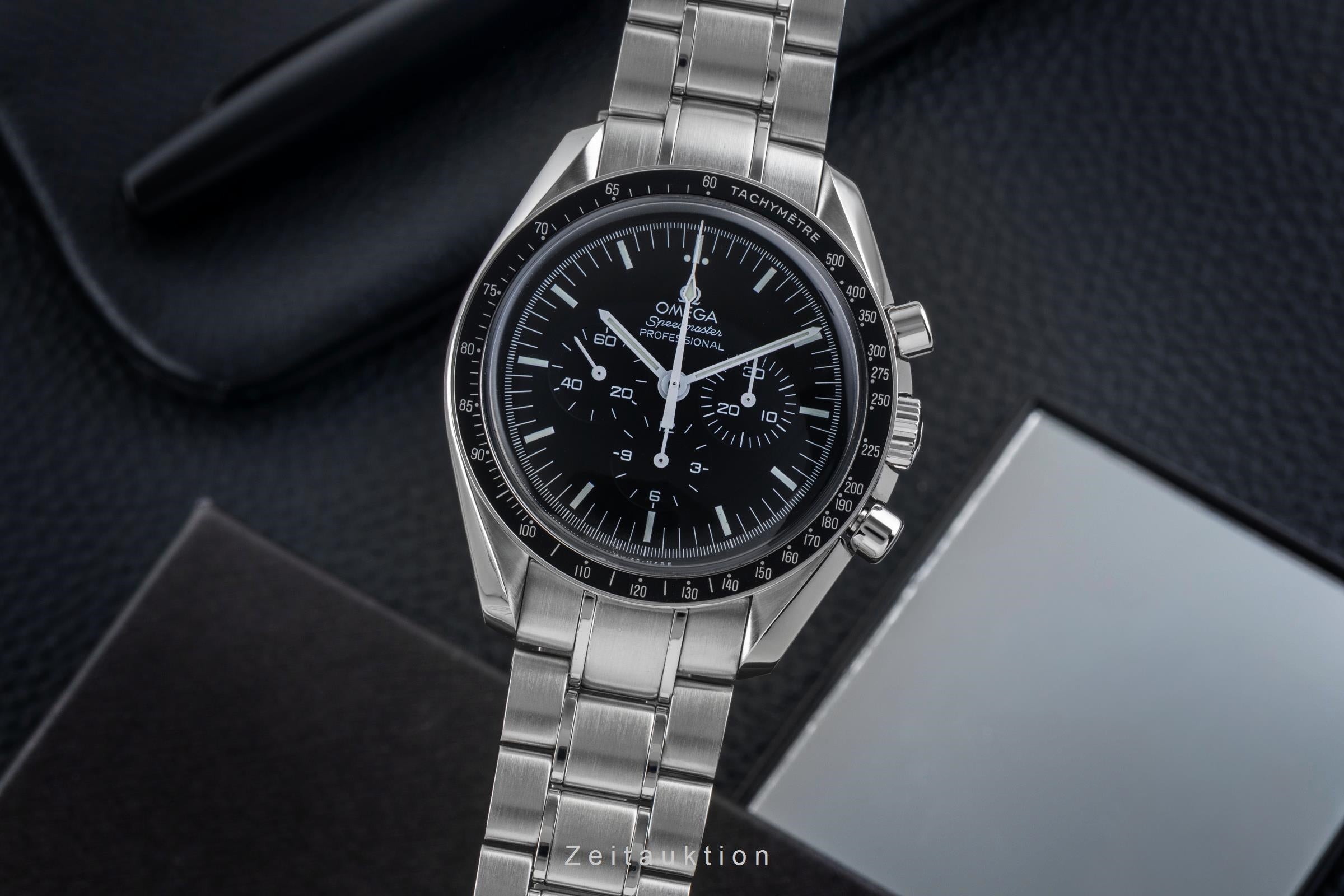 Omega Speedmaster Moonwatch chronograph steel manual winding men's watch 311.30.42.30.01.005 LP: 7600EUR  [2507028]