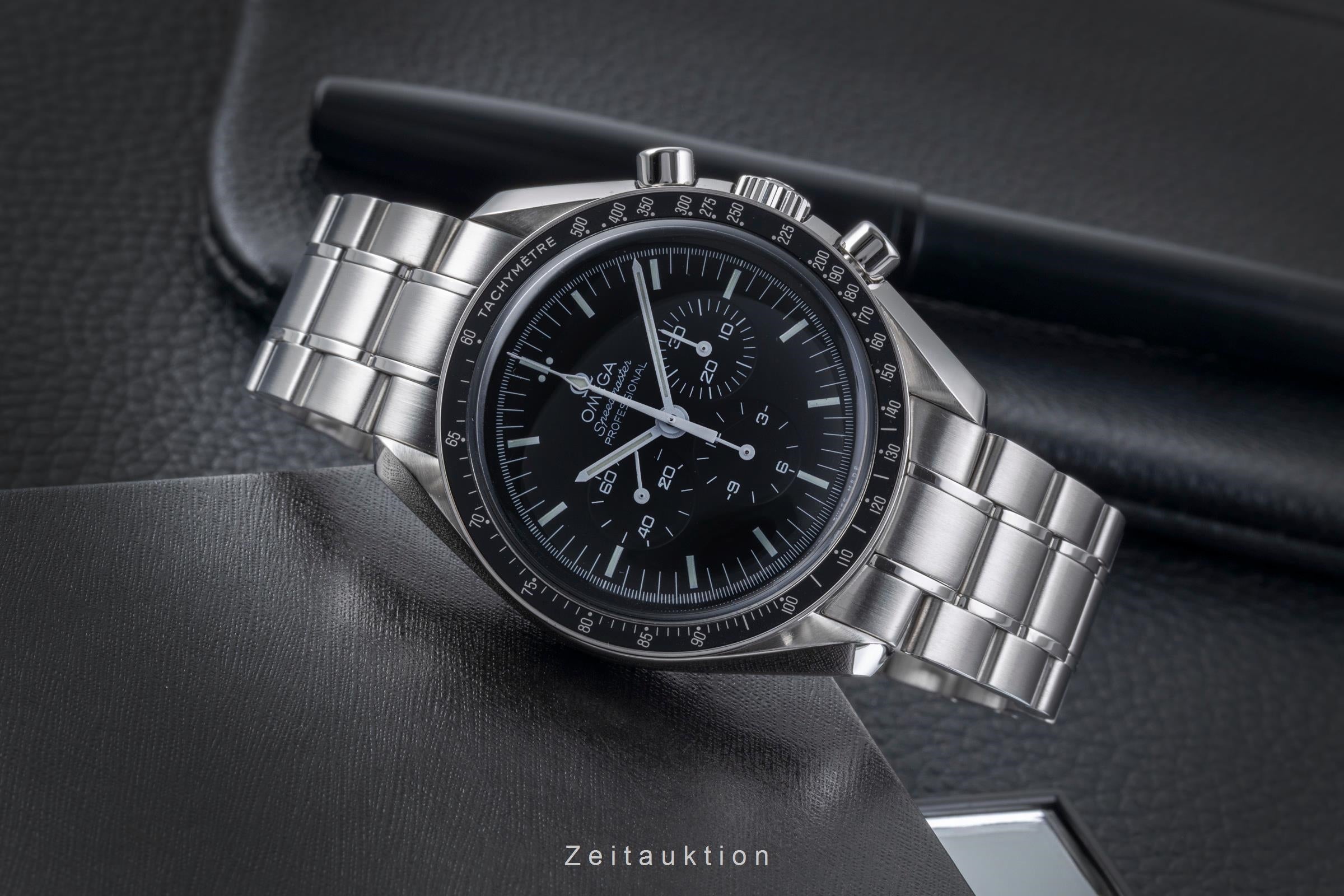 Omega Speedmaster Moonwatch chronographe acier à remontage manuel montre pour hommes 311.30.42.30.01.005 LP: 7600EUR  [2507028]