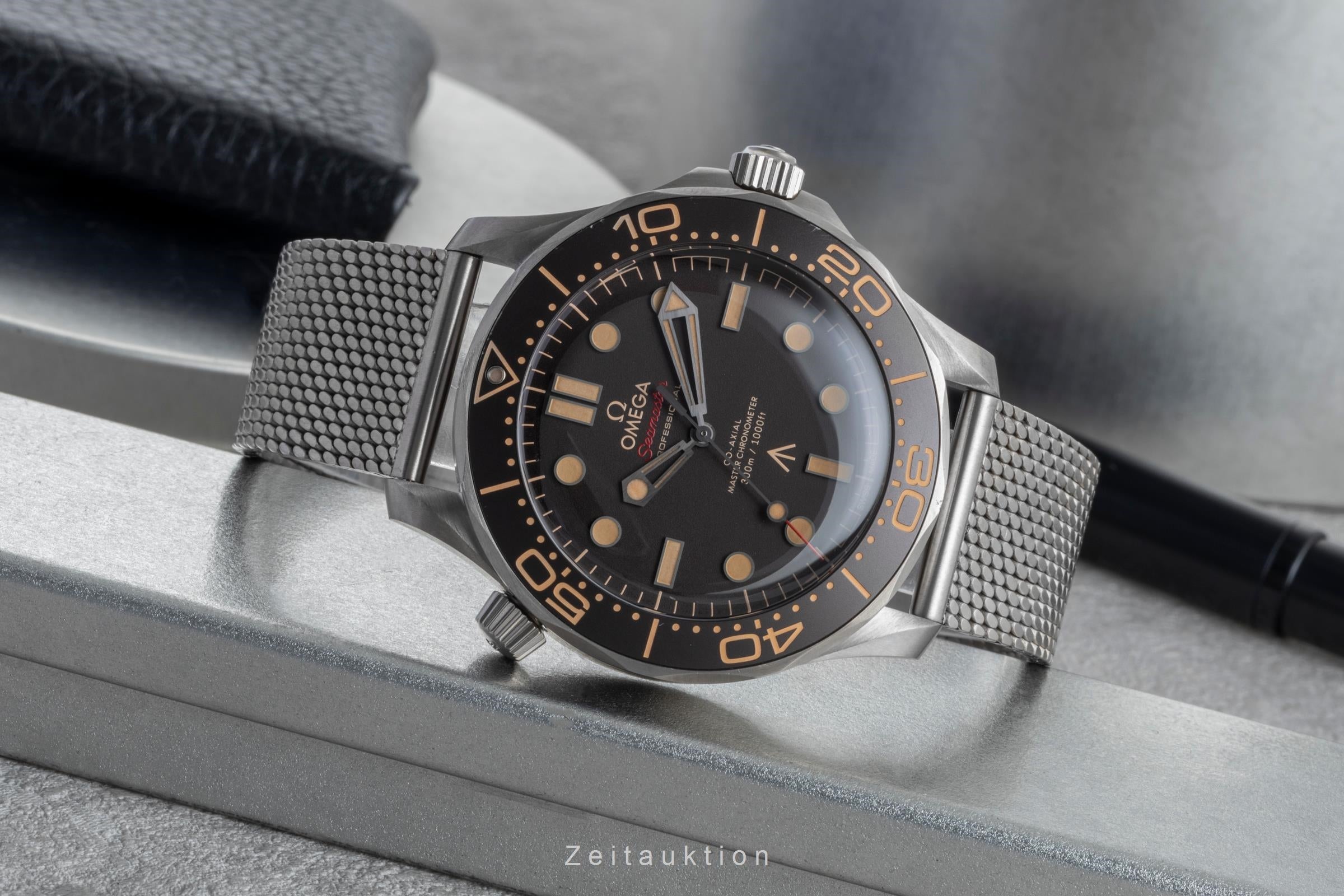 Omega Seamaster titanio automático reloj para caballeros 210.90.42.20.01.001 LP: 10900EUR  [2507055]