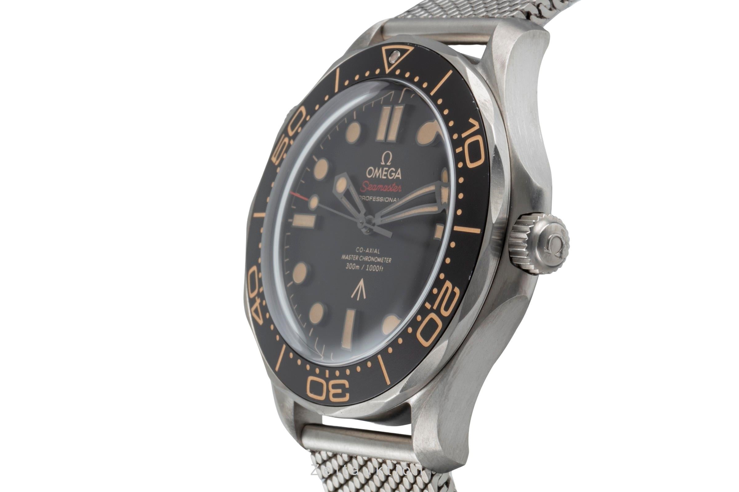 Omega Seamaster titanio automático reloj para caballeros 210.90.42.20.01.001 LP: 10900EUR  [2507055]